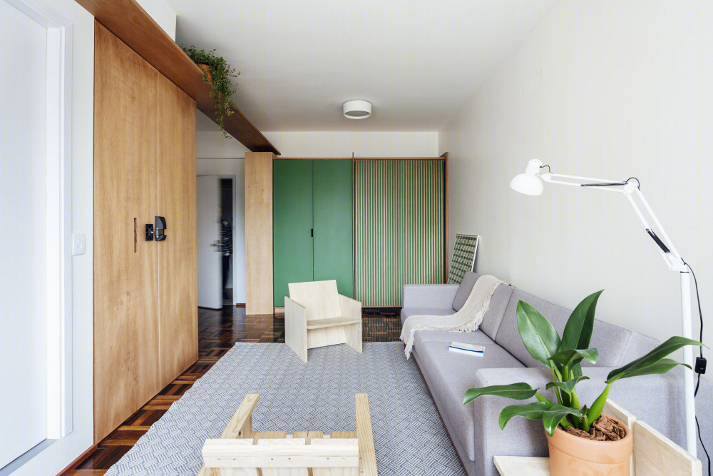 巴西小公寓极致利用,历史建筑中的现代简约生活-12