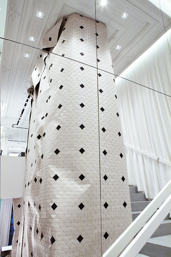 米兰 Maison Margiela 精品店,木皮与历史元素的完美融合-9