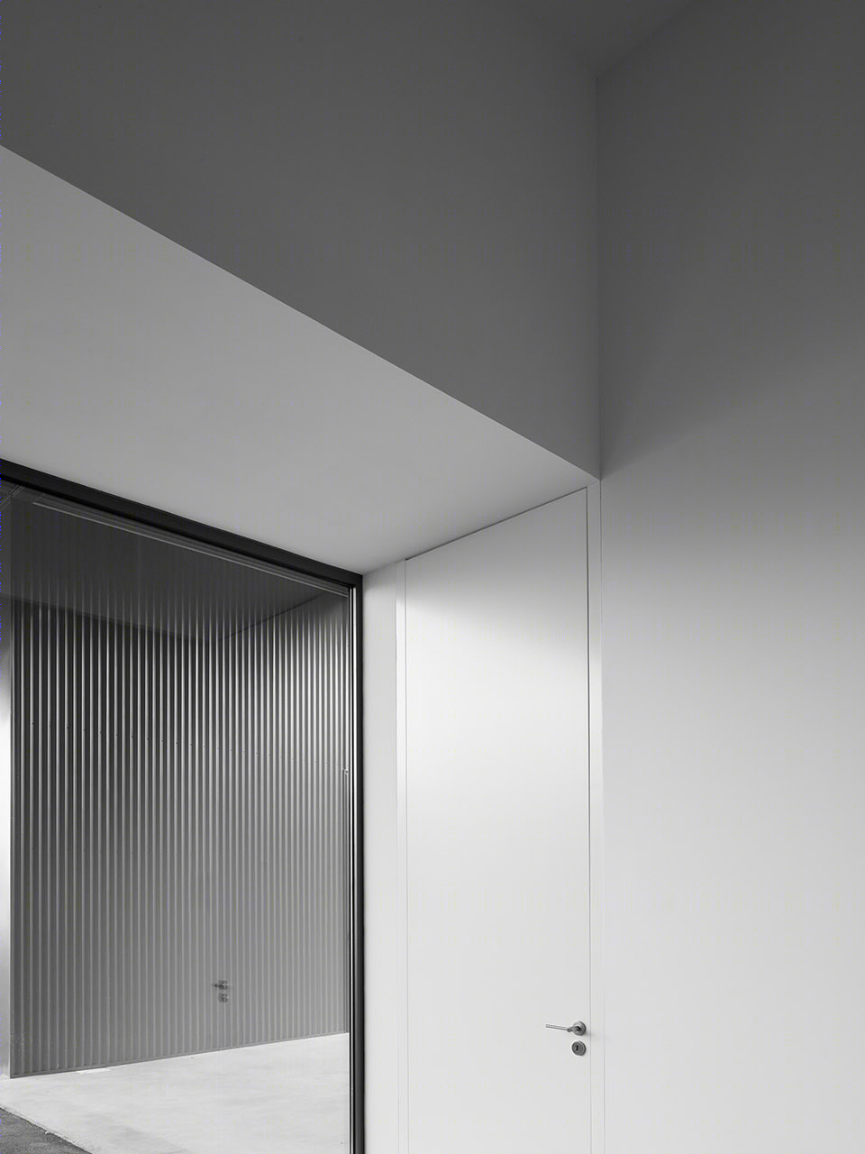 波纹板包裹的葡萄牙消防员总部大楼扩建-59