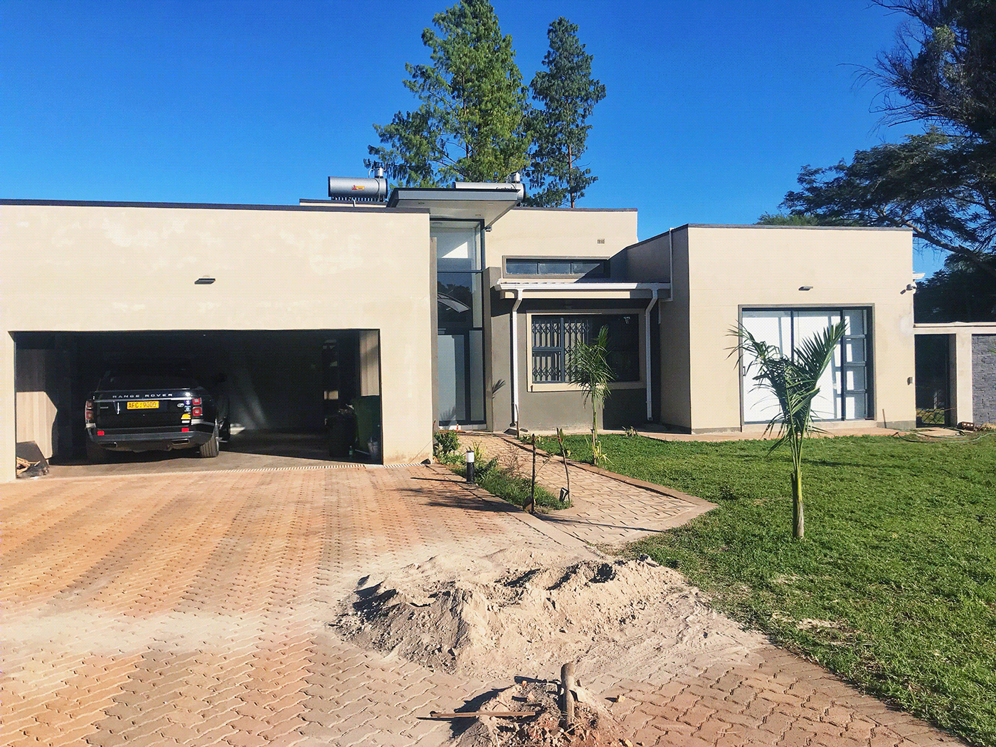 DR'S RESIDENCE-5