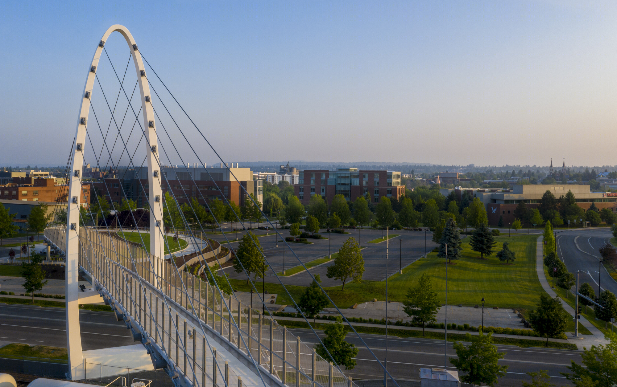 大学区门户桥 · Spokane 城市新地标-1