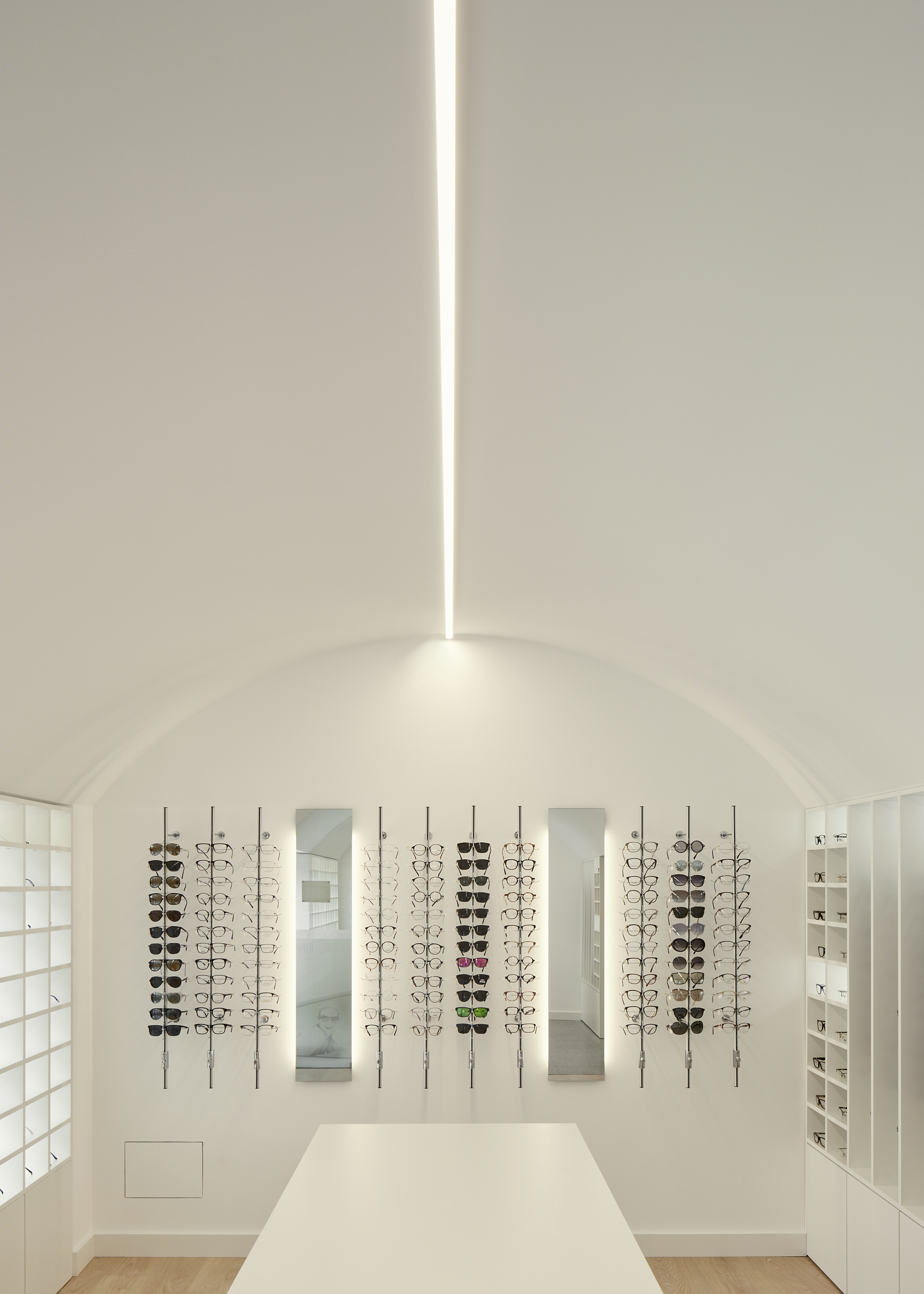 Lena Optics 眼镜店-15
