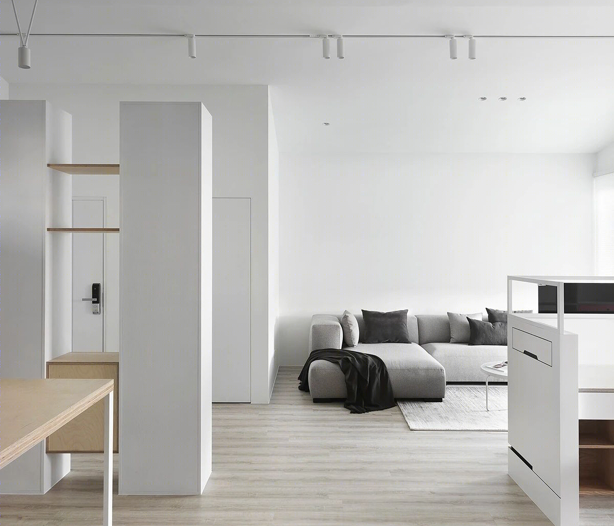 25 年老屋翻新，打造自然无拘的纯净家居-11