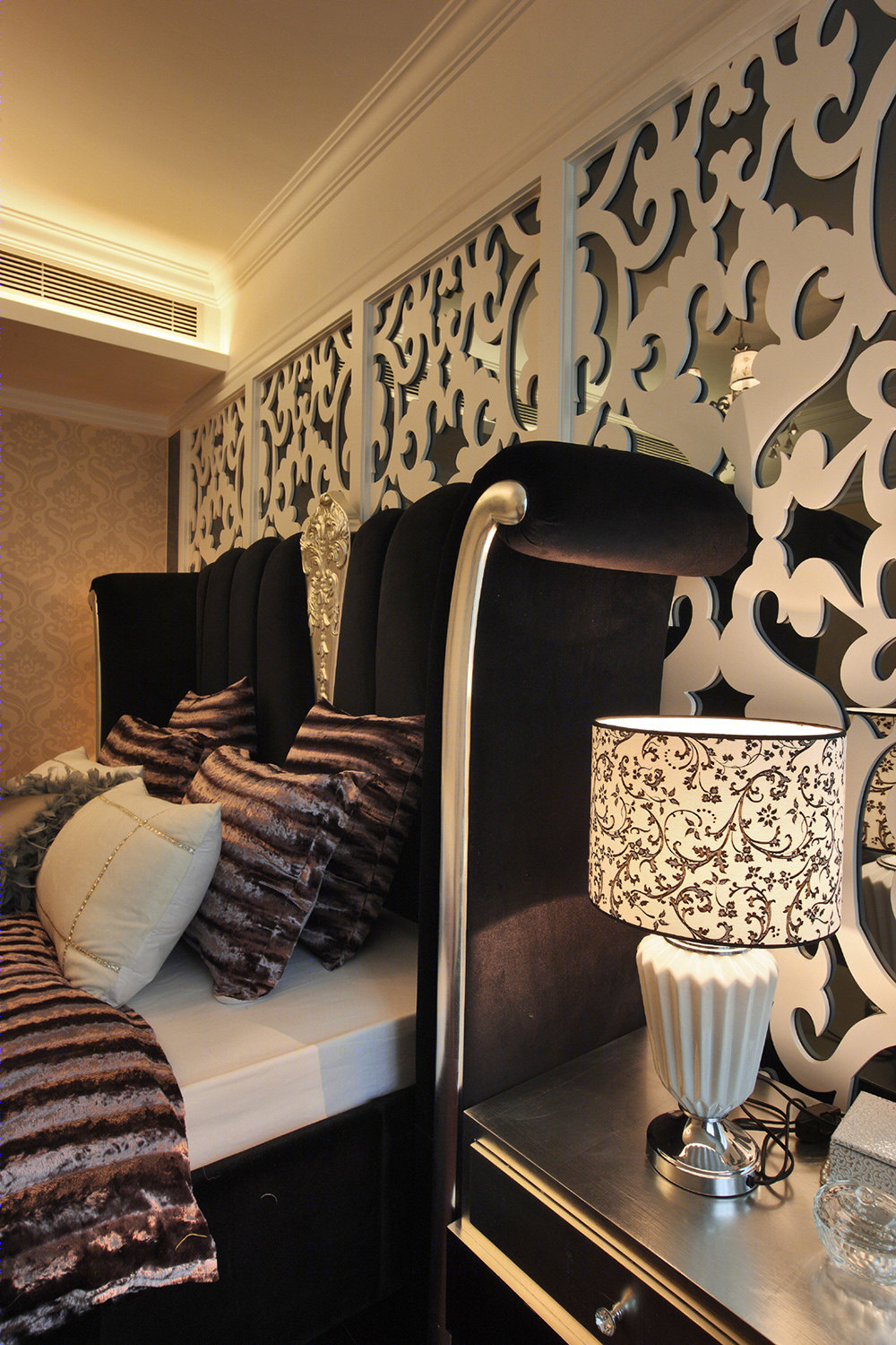 广东江门怡福花园欧式样板房-1