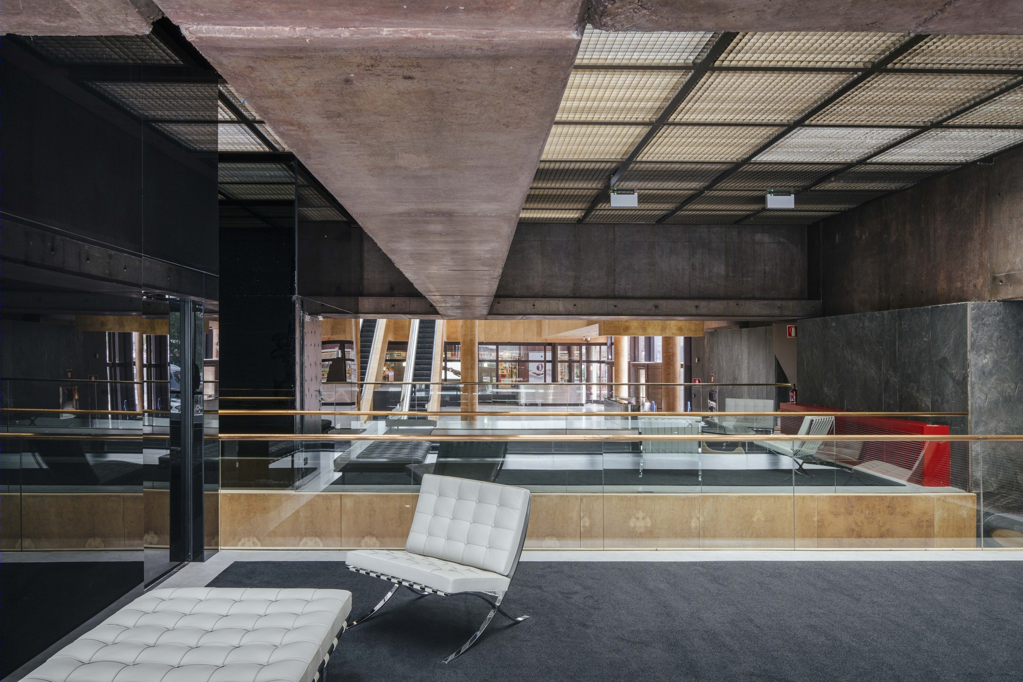 卡斯特利亚纳 81 号翻新-3