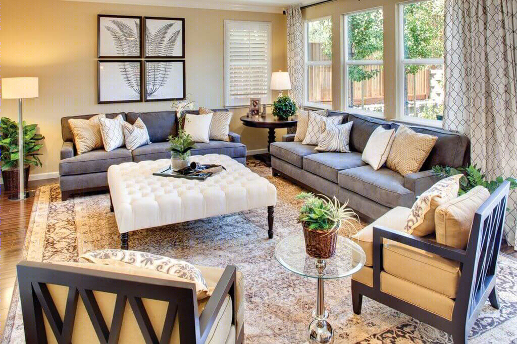 自然光线打造温馨灰沙发客厅-7