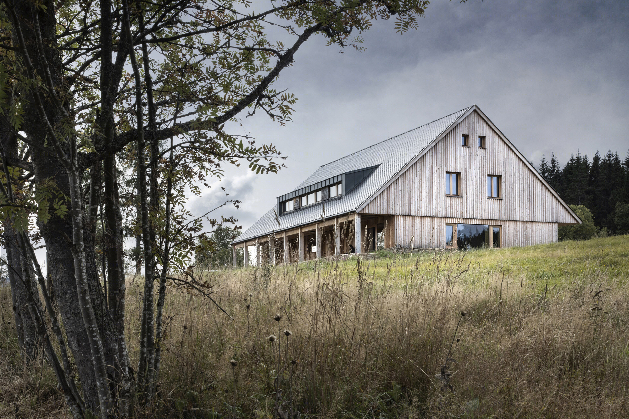 triarchitekti 丨别墅建筑丨 Mountain Chalet in the Šumava National Park-10