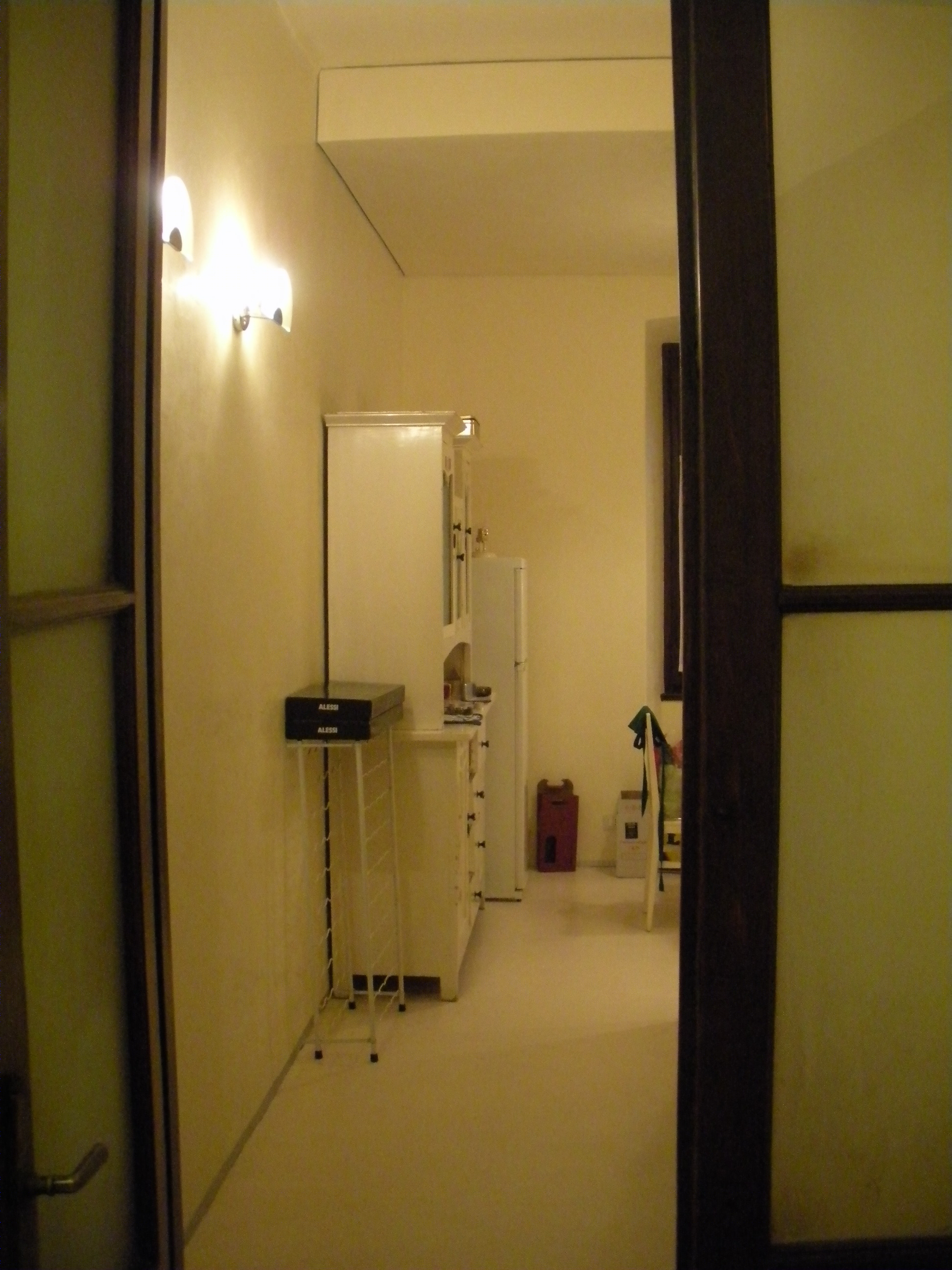 布达佩斯“时光静止”的百年公寓艺术重生-1