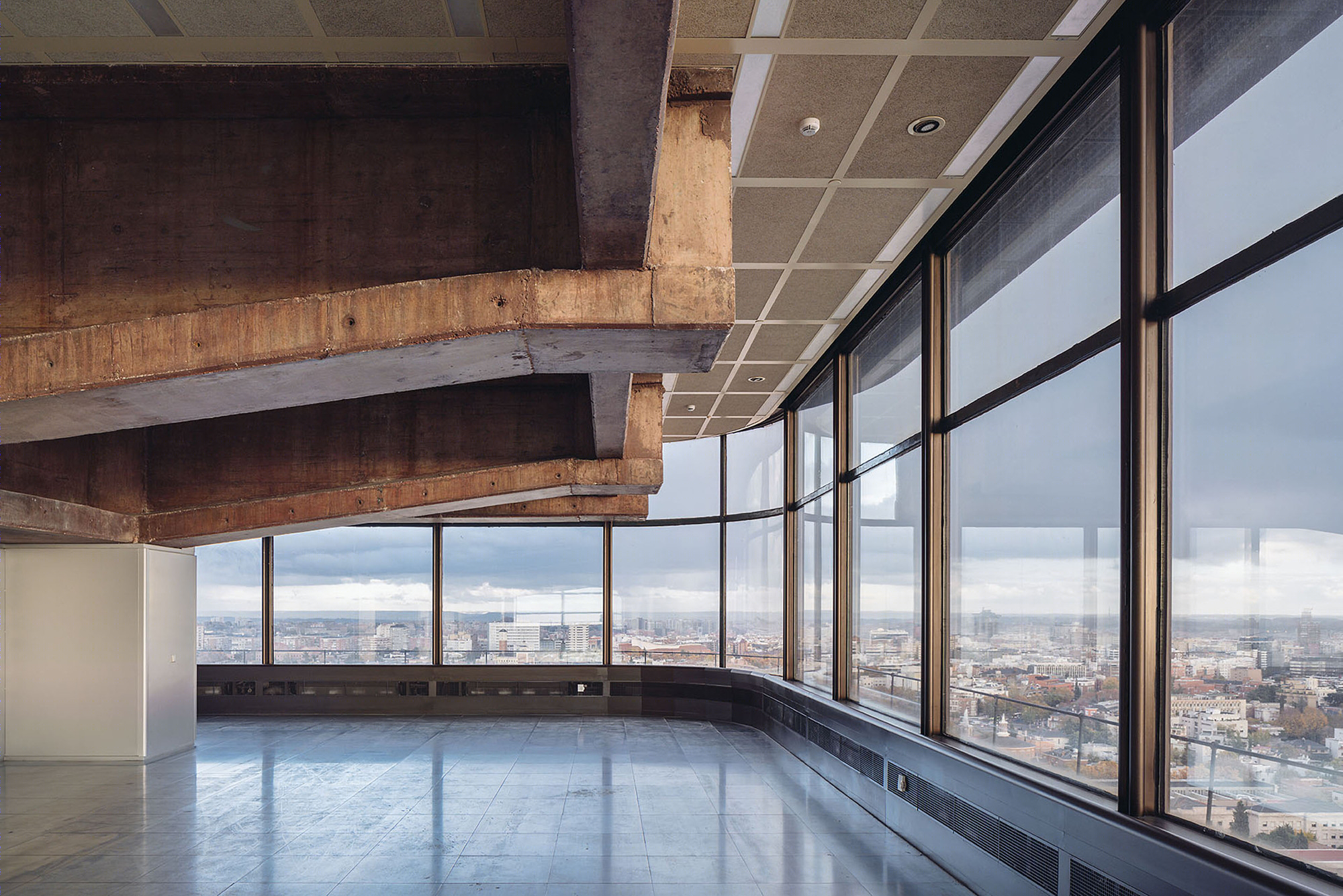 卡斯特利亚纳 81 号翻新-8