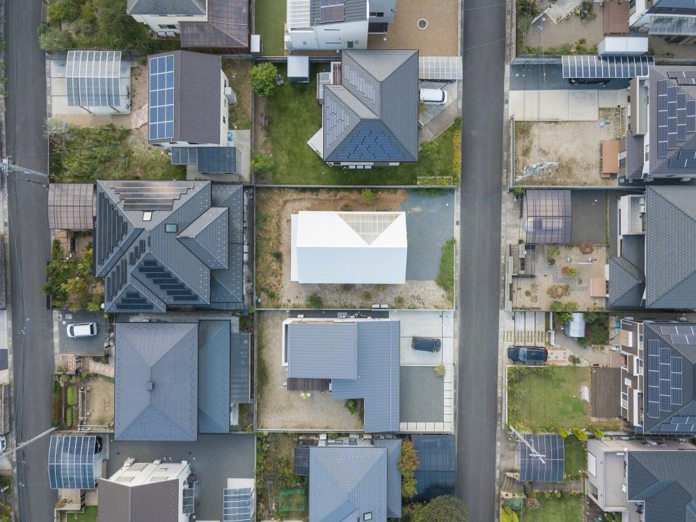 岛田阳建筑事务所打造日本山间封闭露台阳光宅-19