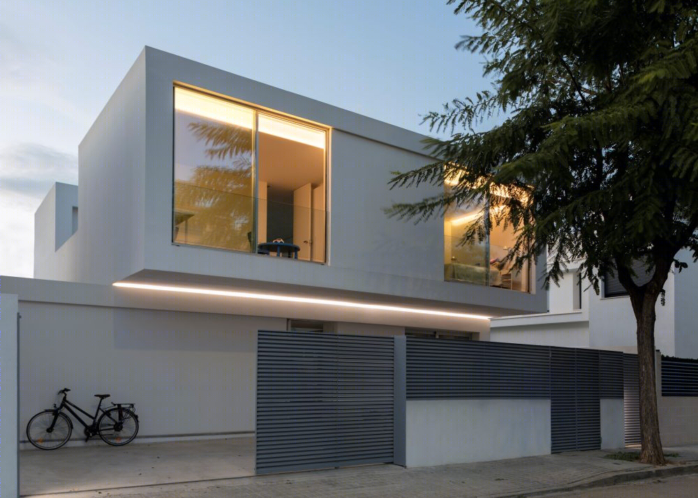 地中海阳光下的现代简约之家-31