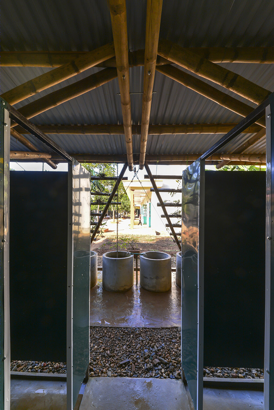 越南农村学校卫生设施二期 | 竹管支架的绿色环保设计-35