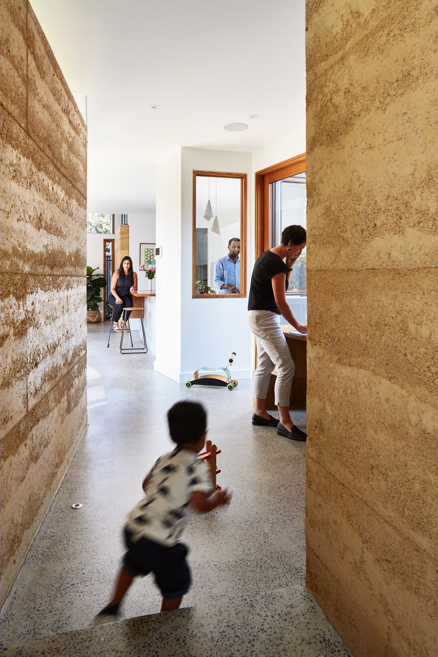 墨尔本夯土延伸住宅-9