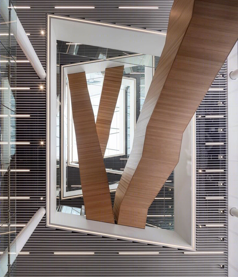 楼梯之美的空间魔法-10