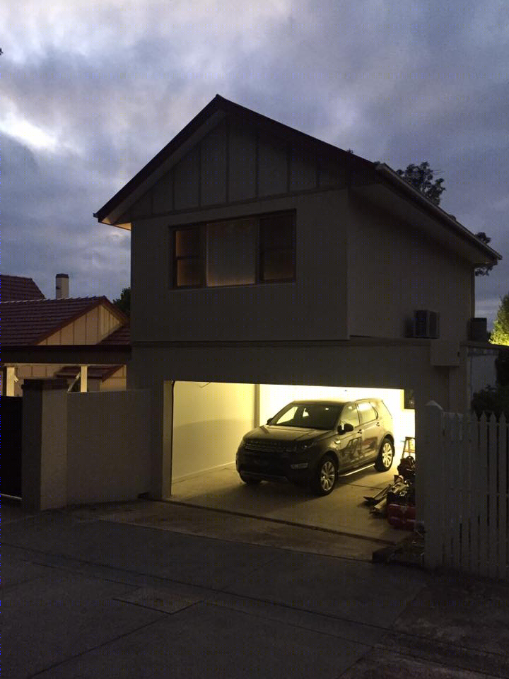 Craig Voltz丨别墅建筑丨Living Area above Garage - Glen Iris-0