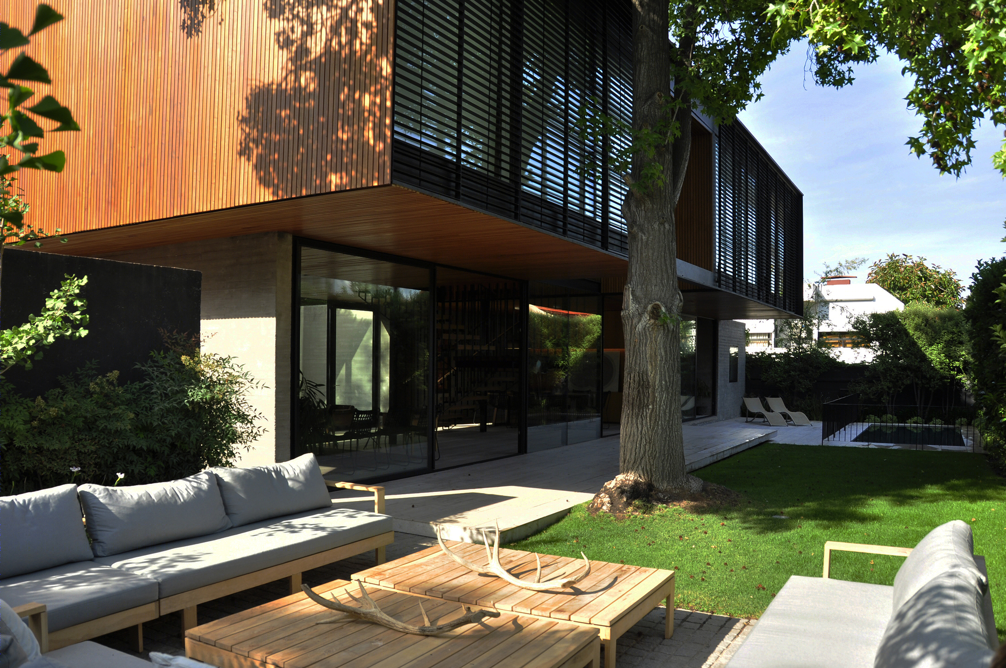 SF 住宅 | 开放透明，充分利用空间-24