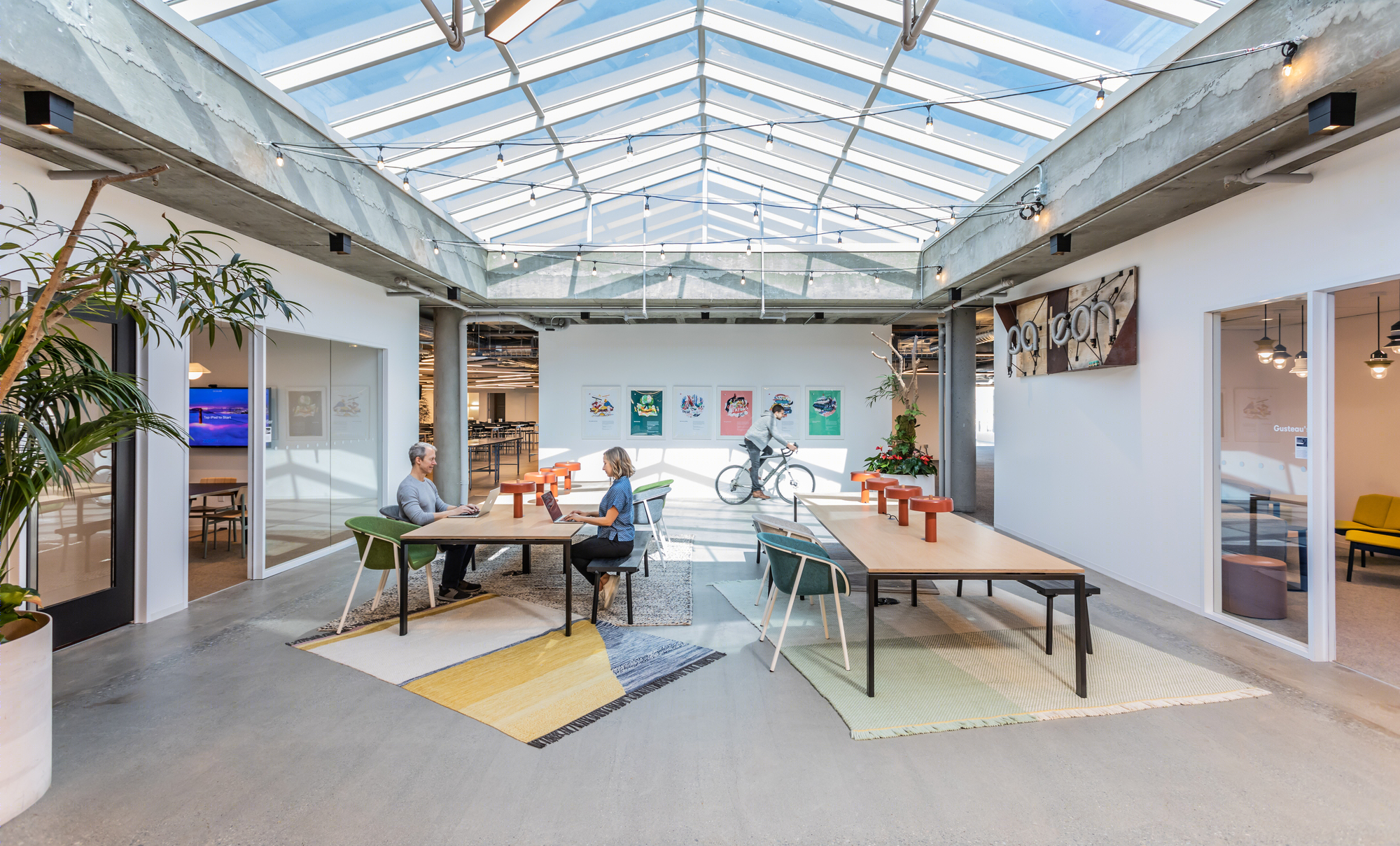 Gensler 打造 Patreon 总部,展现成熟创意社区-9