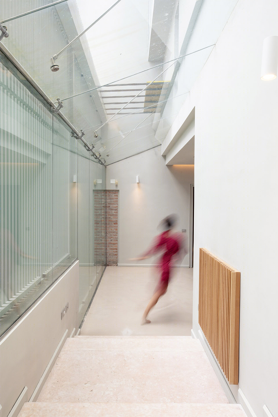 曼图亚十八世纪历史建筑改造的现代优雅住宅-10