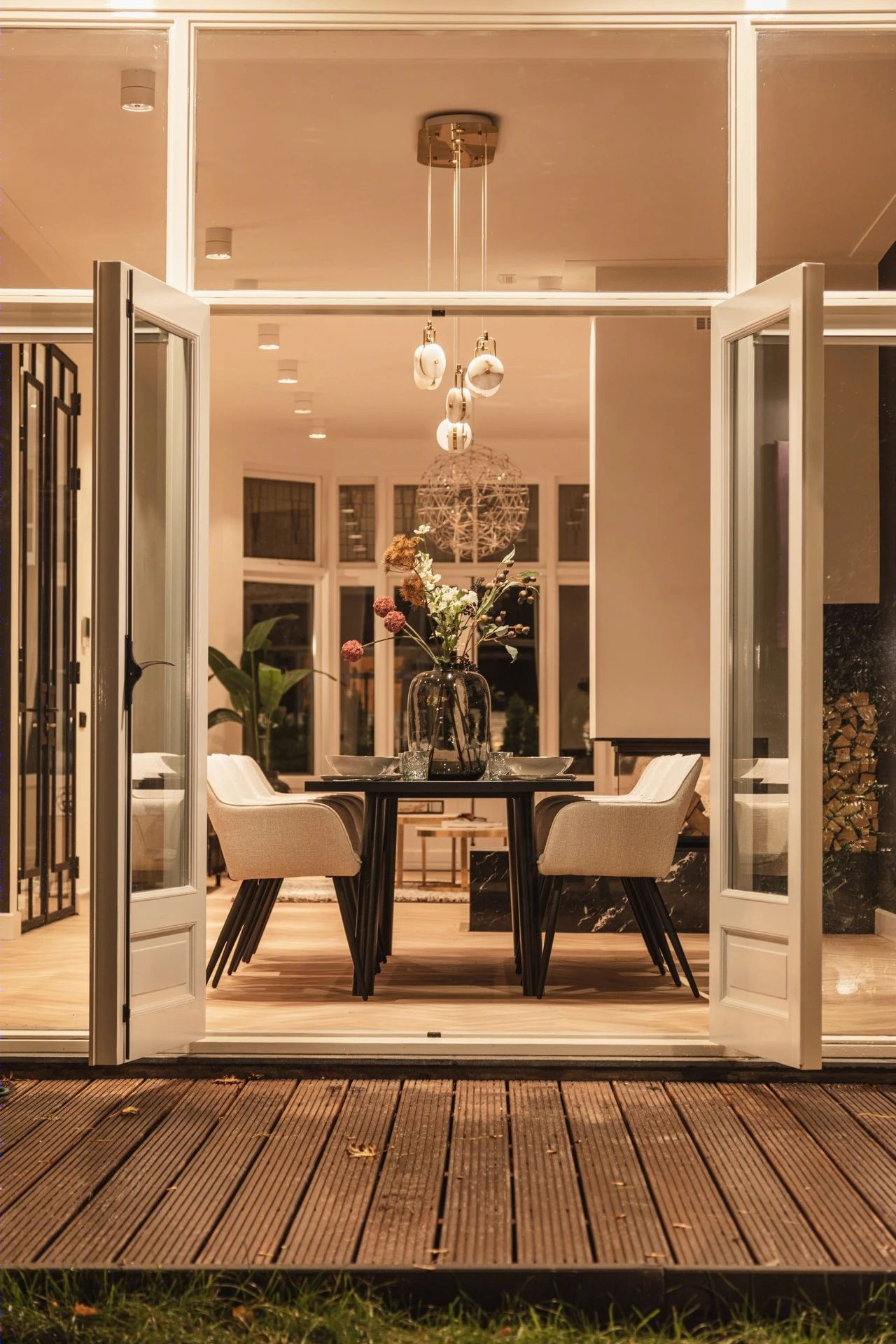 意大利大理石装点的豪华家居空间-14