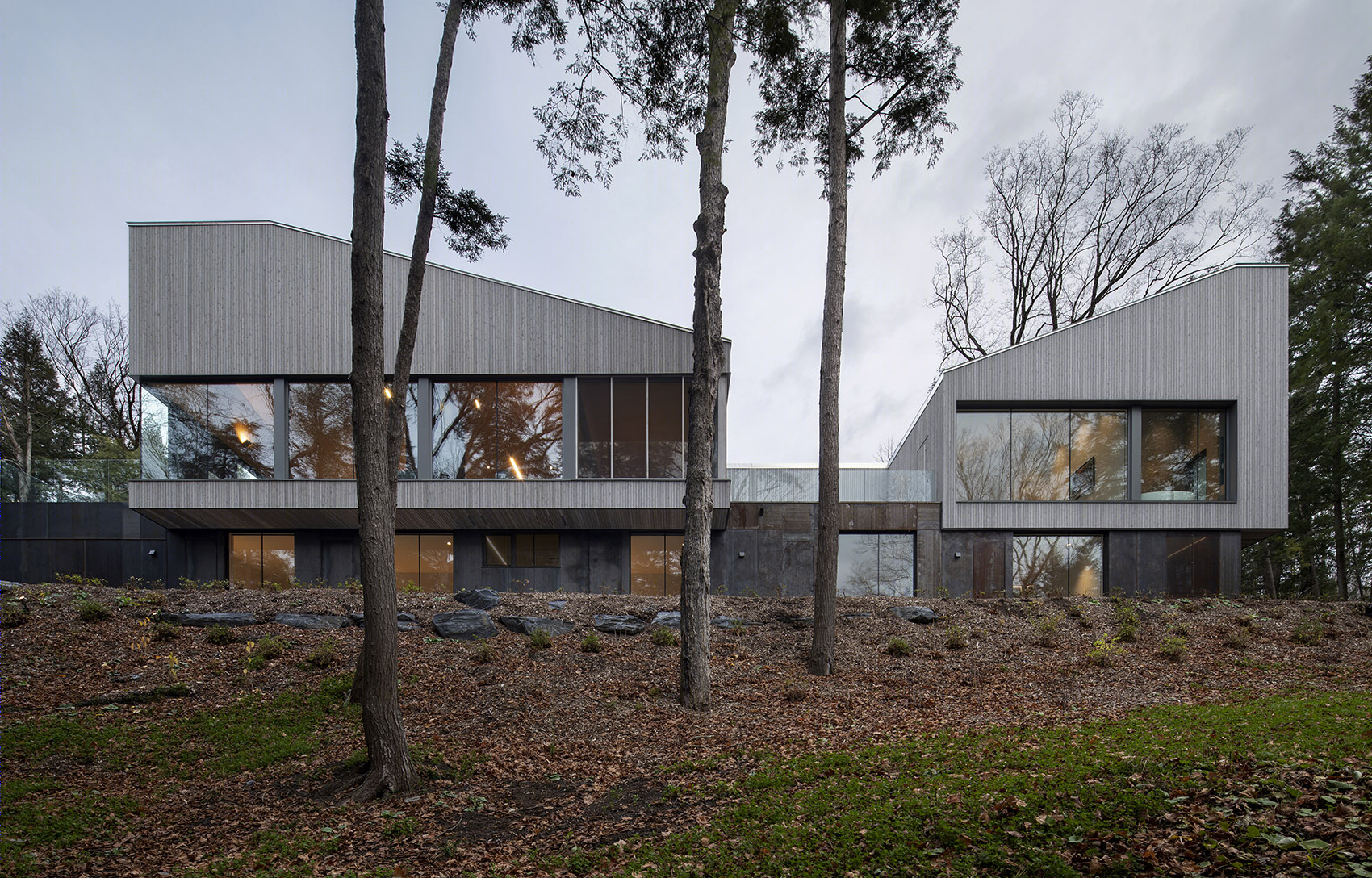 Memphremagog 湖岸住宅丨加拿大丨_naturehumaine-19