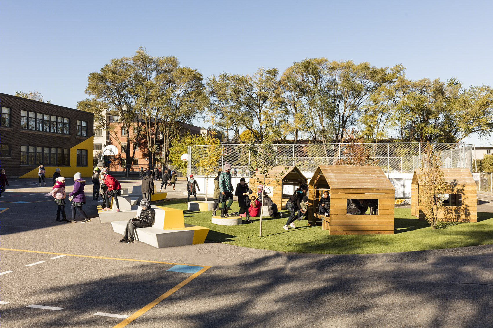 加拿大蒙特利尔École Sainte-Anne 小学 多功能户外空间促学生身心发展-9