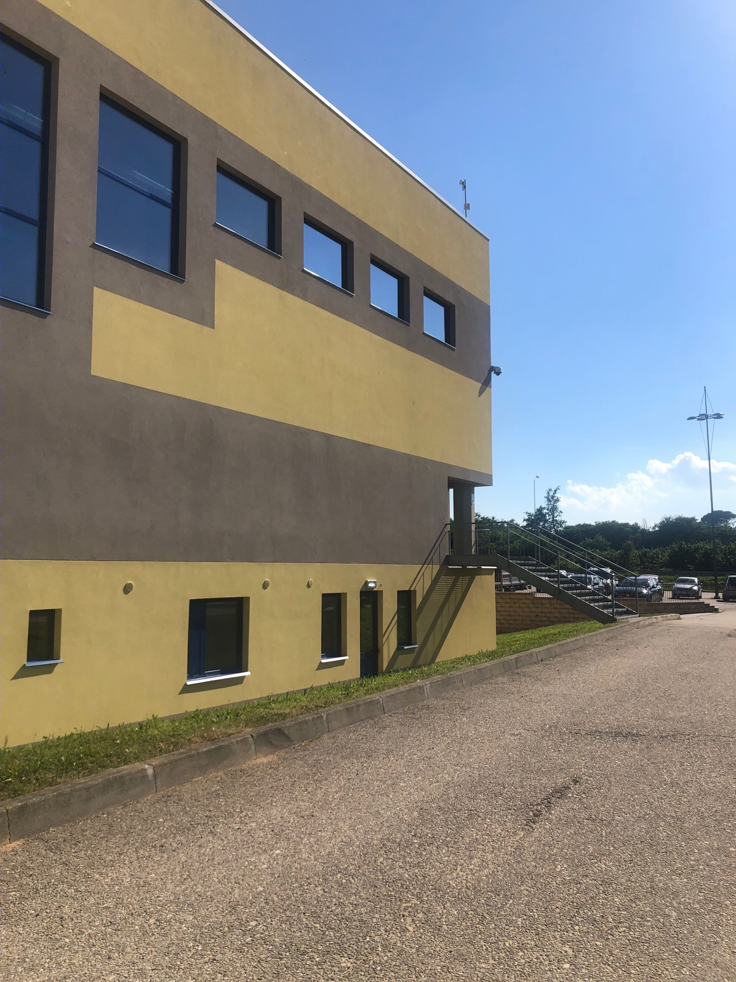 意大利小镇公共体育馆能源再生设计-5