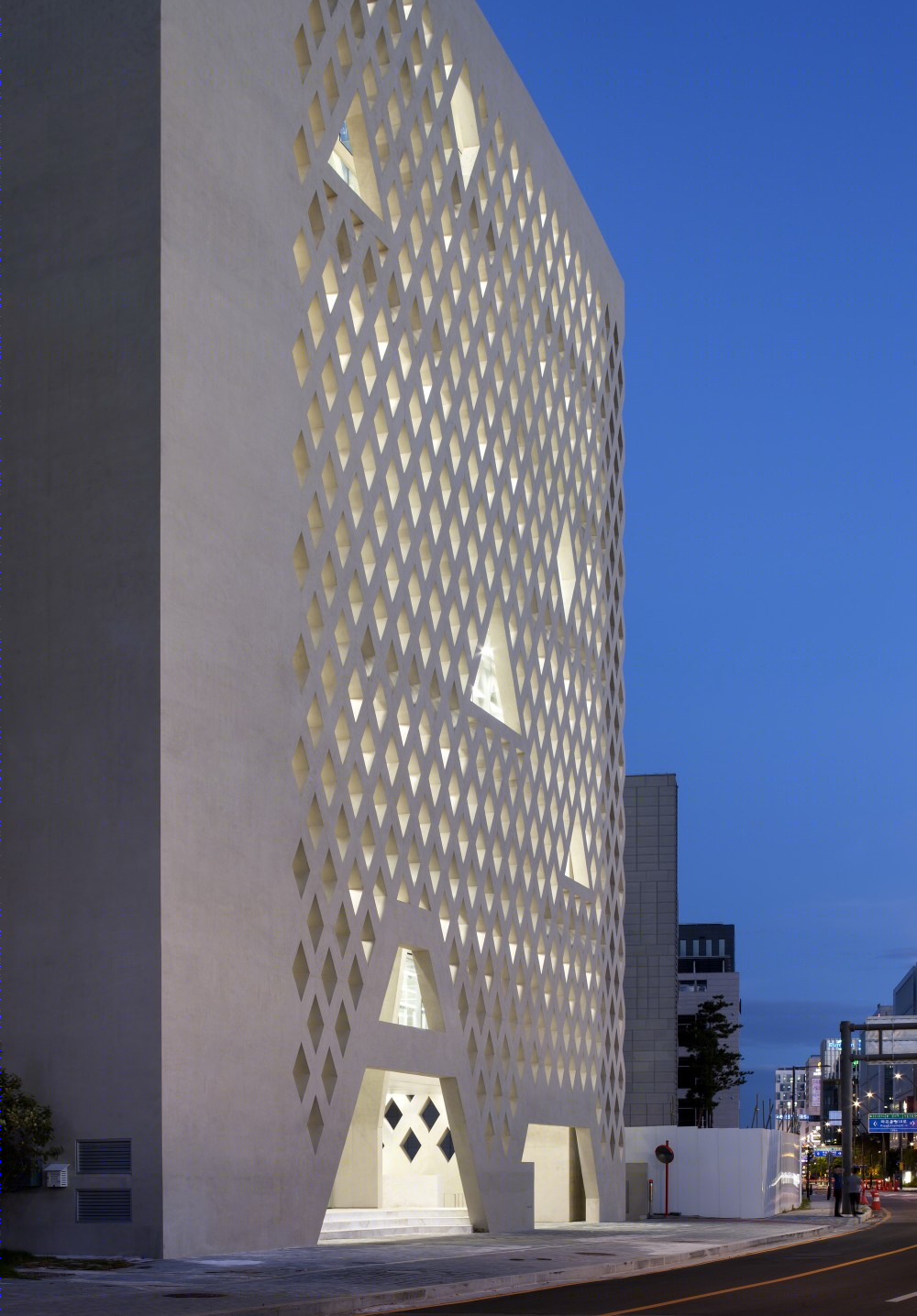 韩国“麻谷蜂巢”办公楼(2020)-46