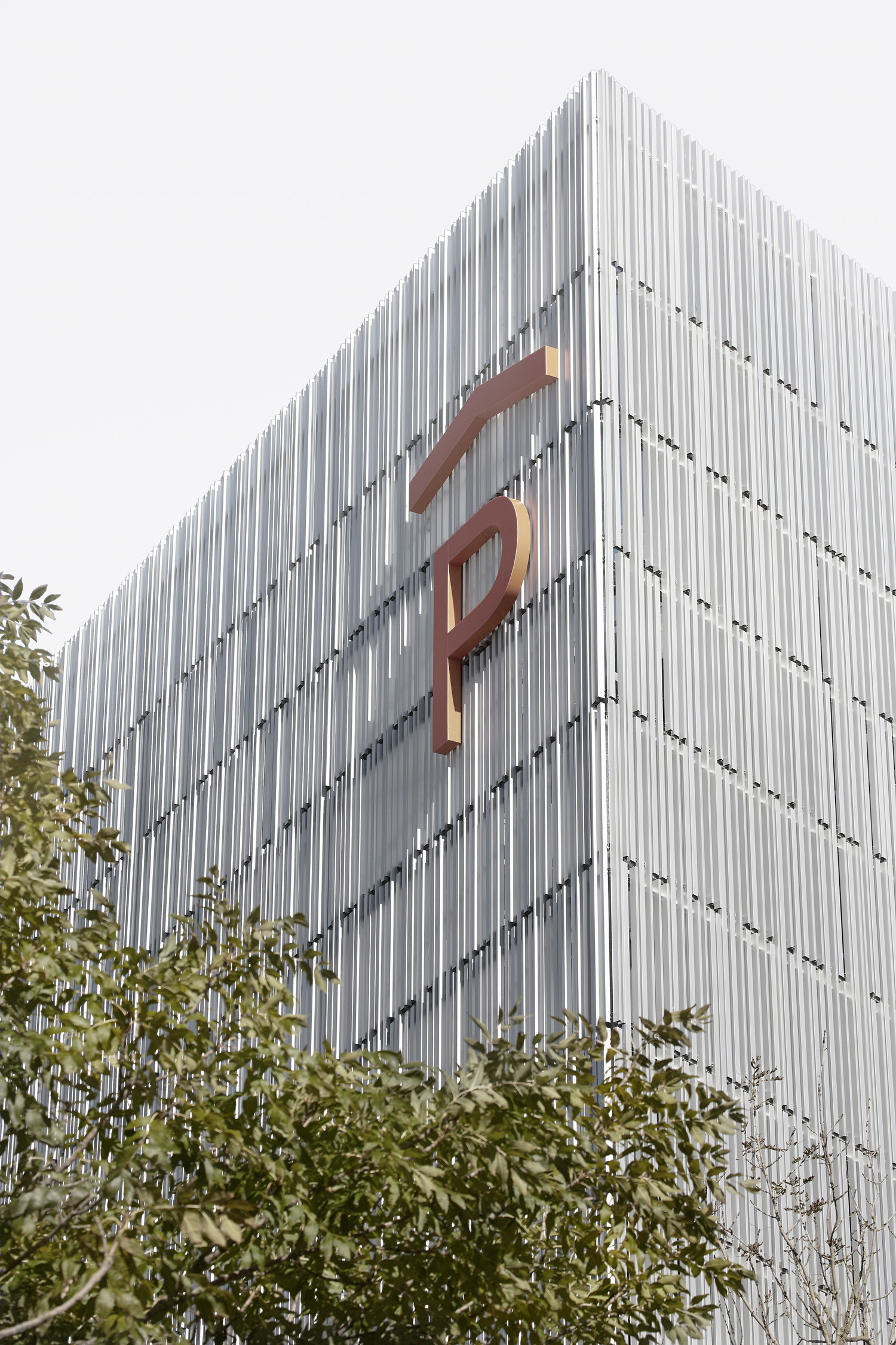 哥本哈根停车场绿意盎然,获市政府好评-10