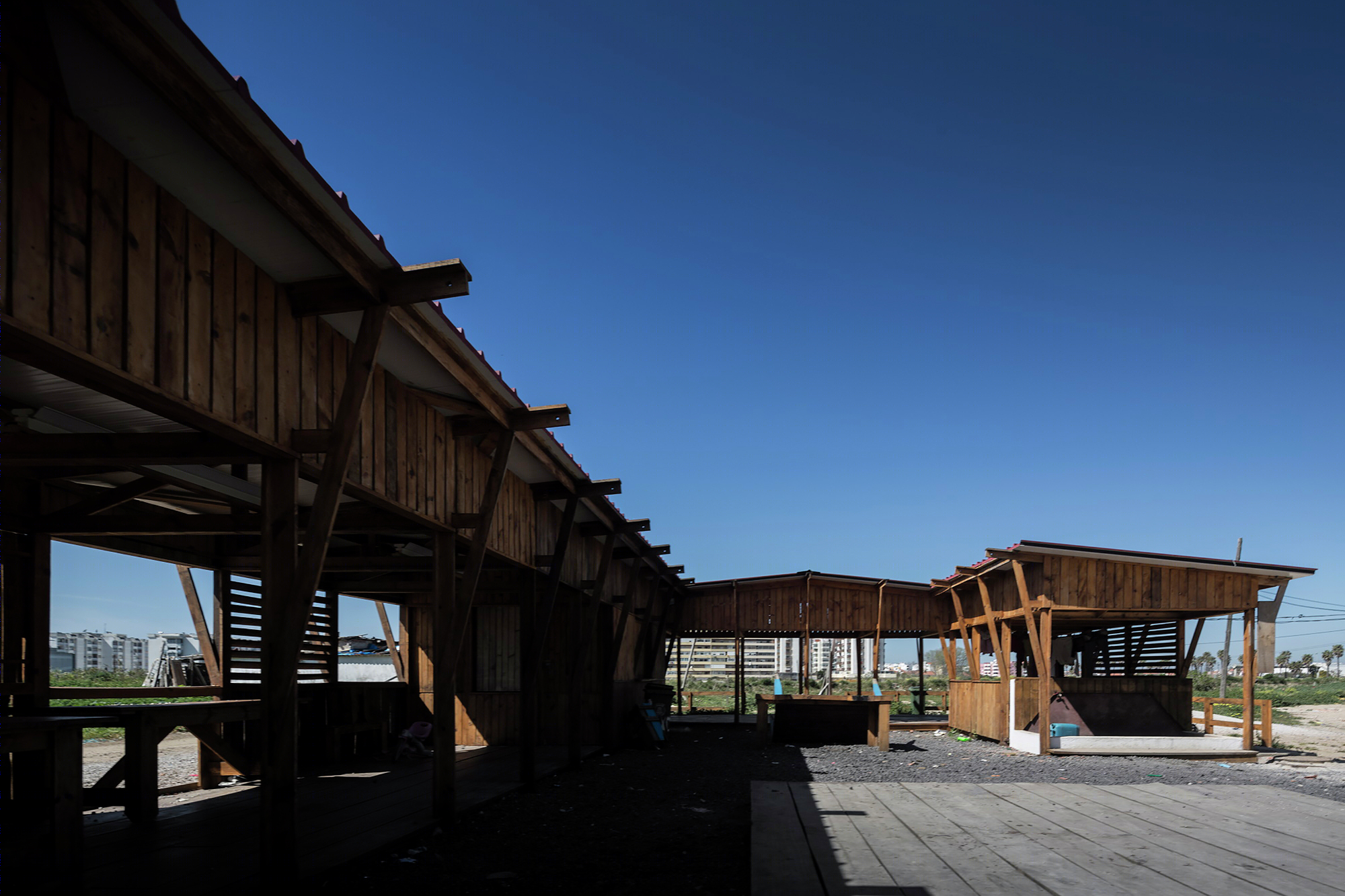 悬崖之上的共享厨房——葡萄牙 Terras da Costa 社区改善计划-21