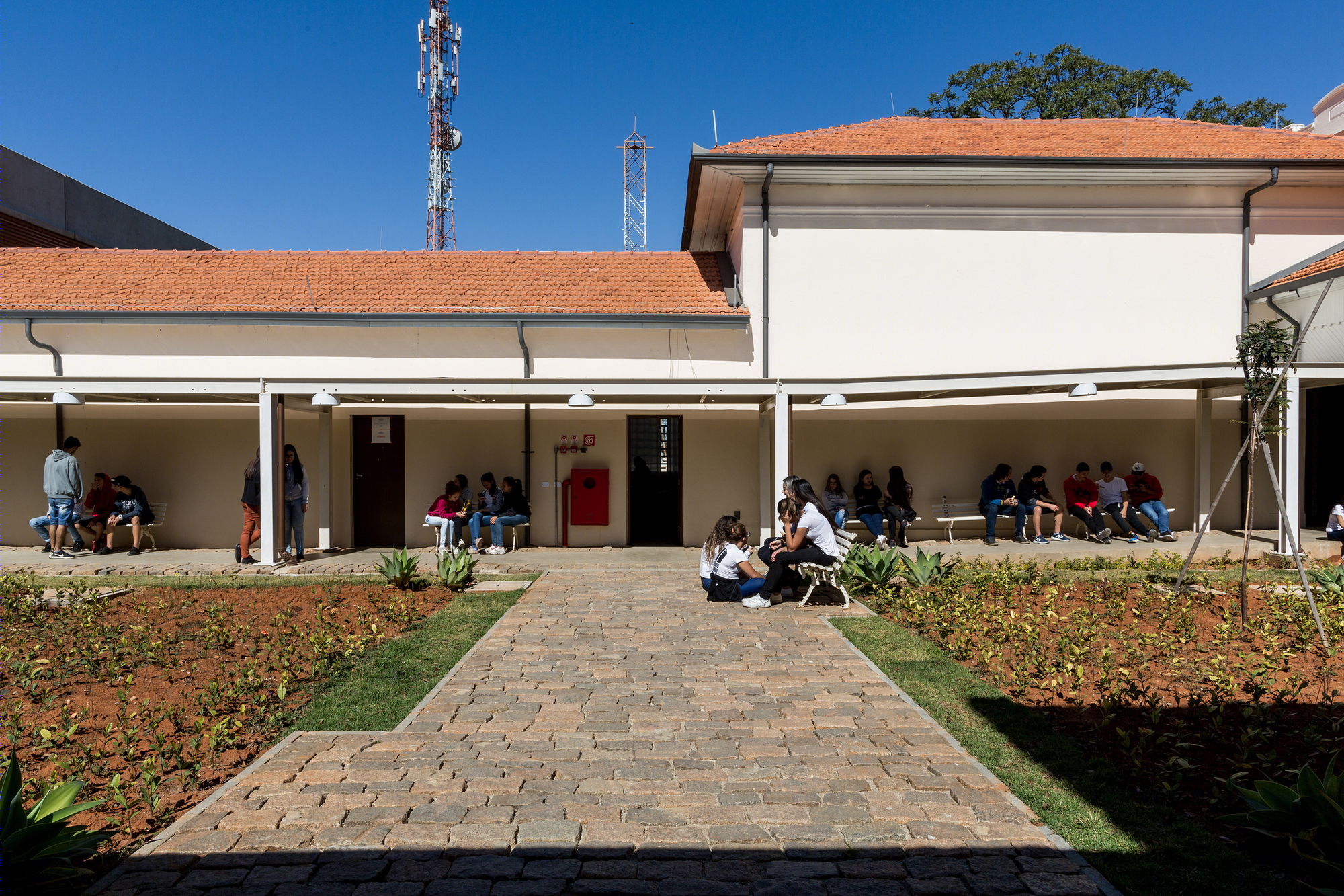 百年老校翻新记——巴西 Joanópolis 学校重建项目-4