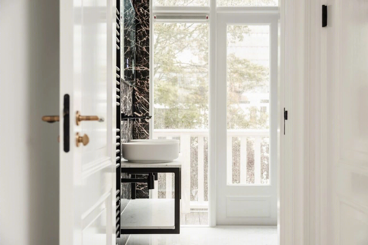 意大利大理石装点的豪华家居空间-31