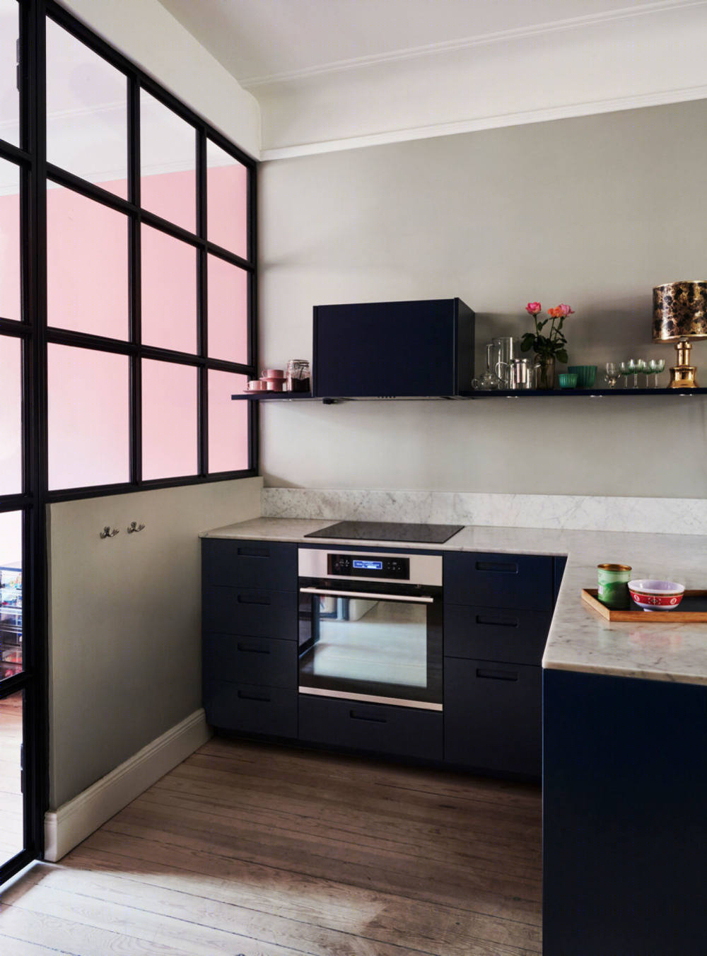 玻璃隔断打造灵动空间，40 个设计灵感案例-43