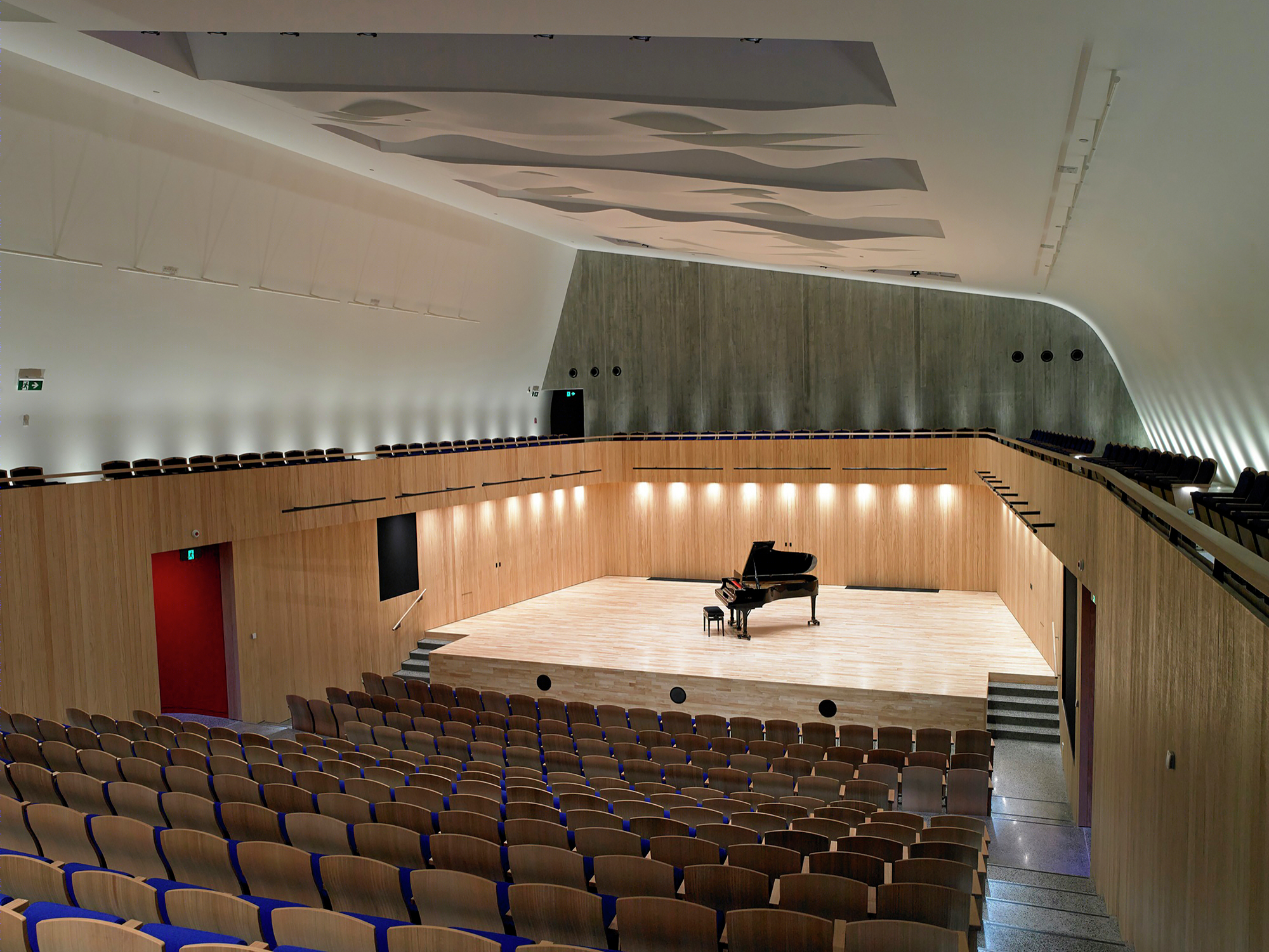 Stevens Lawson Architects丨酒吧丨The Blyth Performing Arts Centre-8
