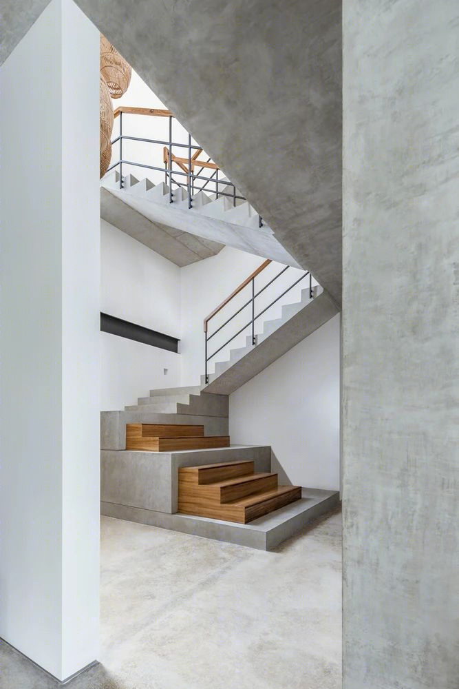 楼梯之美的空间魔法-38