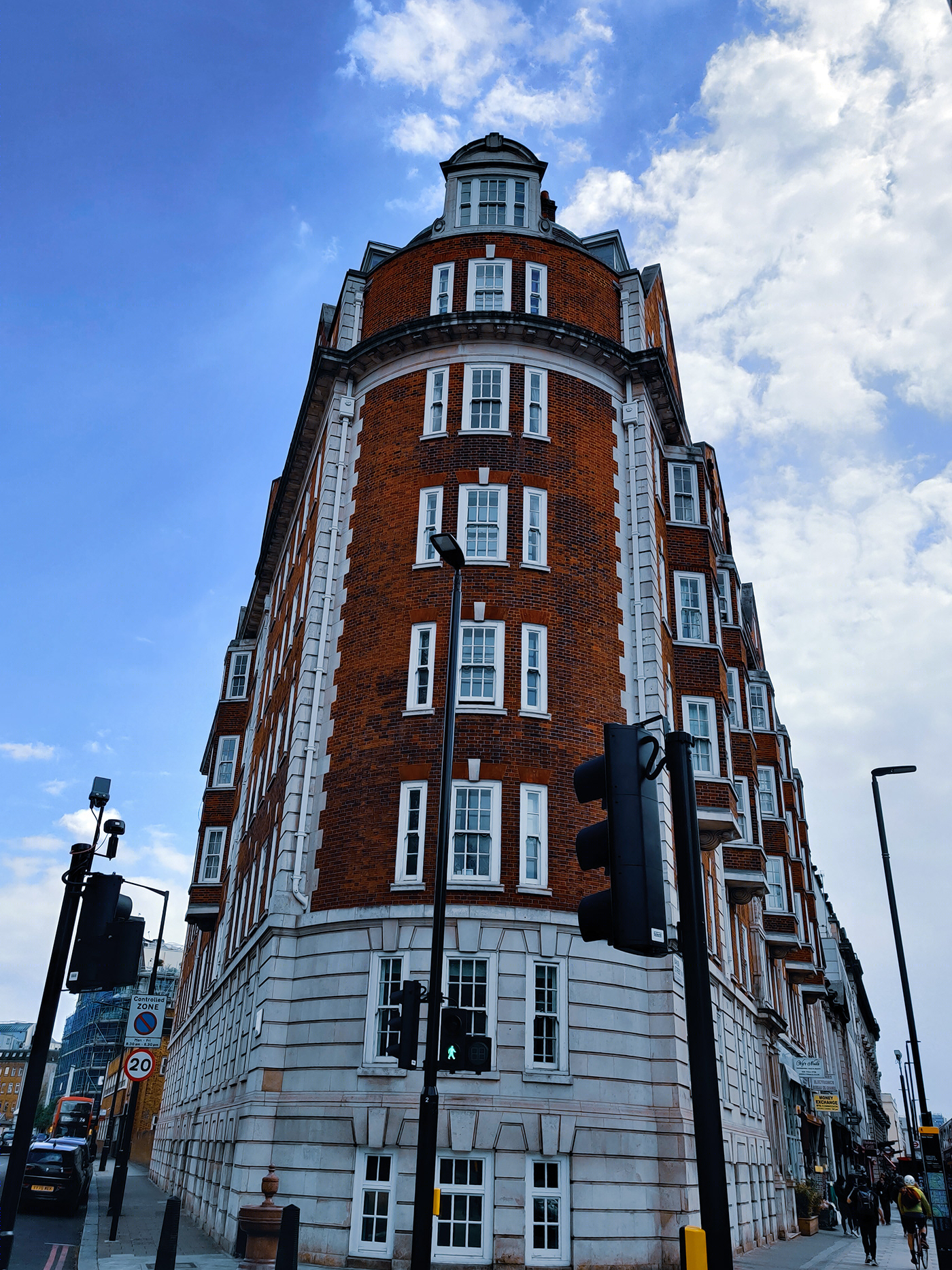 london places shot on my oneplus7T-1