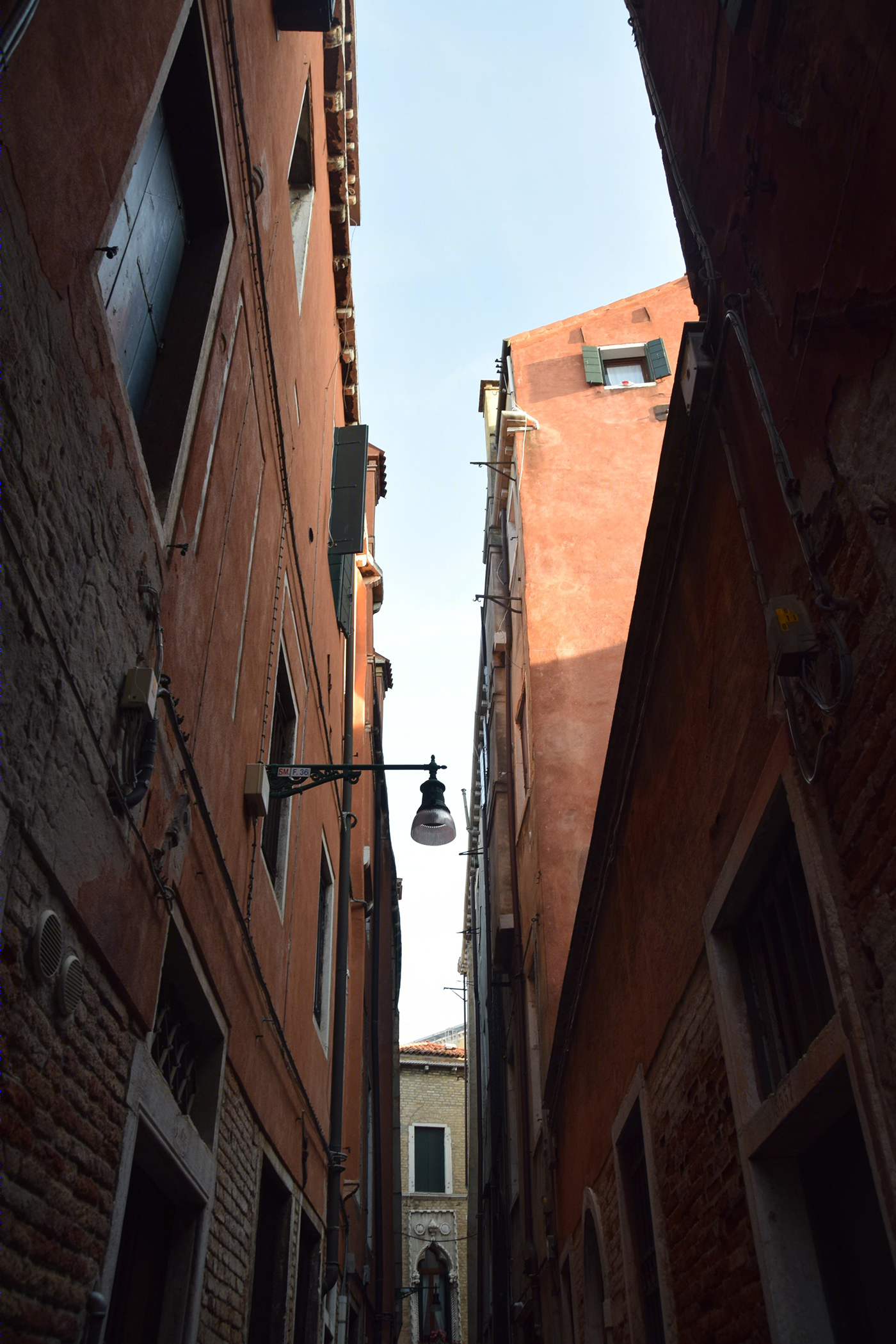 WANDERING ALLEYS-7