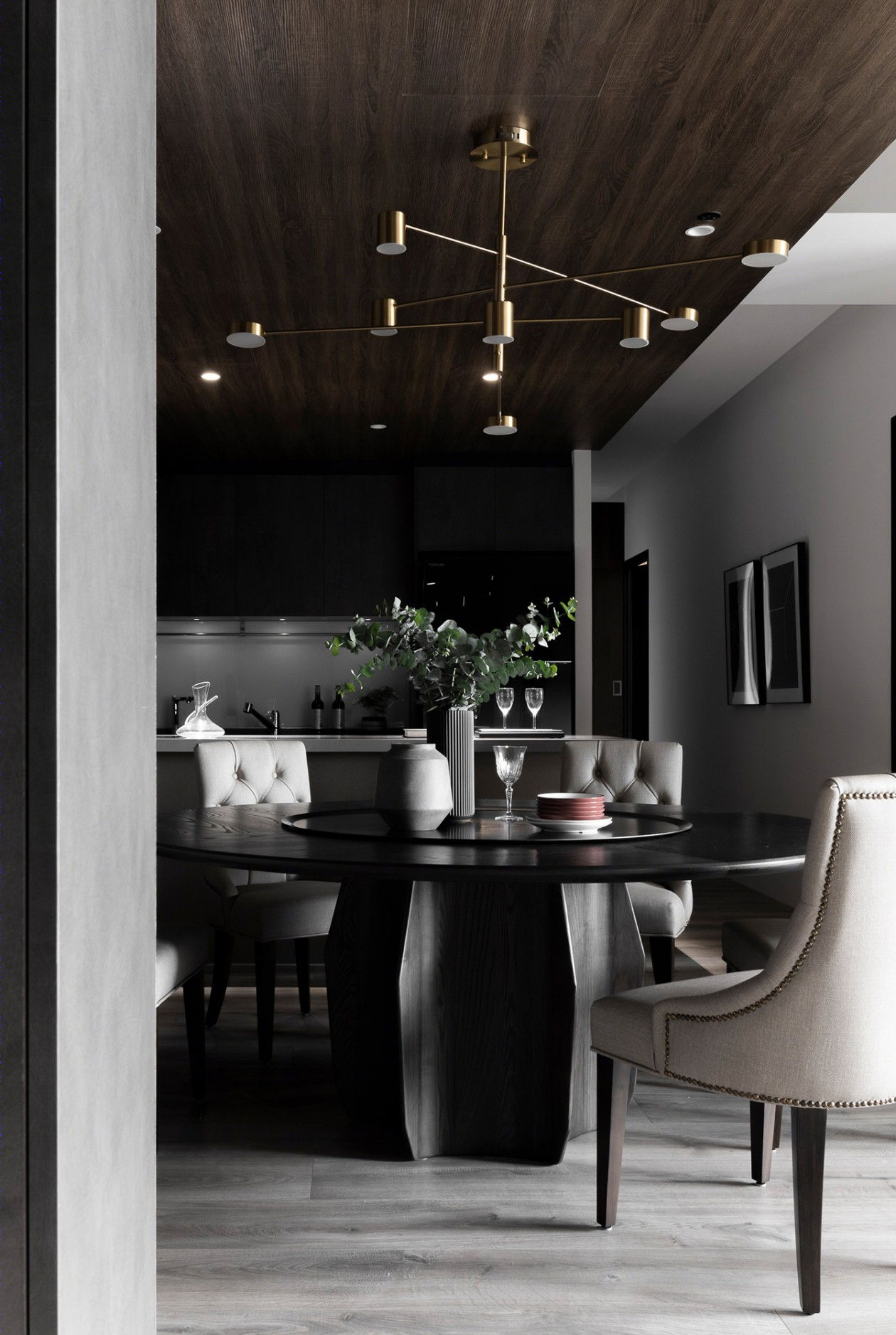 天坊设计---黑色系空间 既沉稳又大气-3