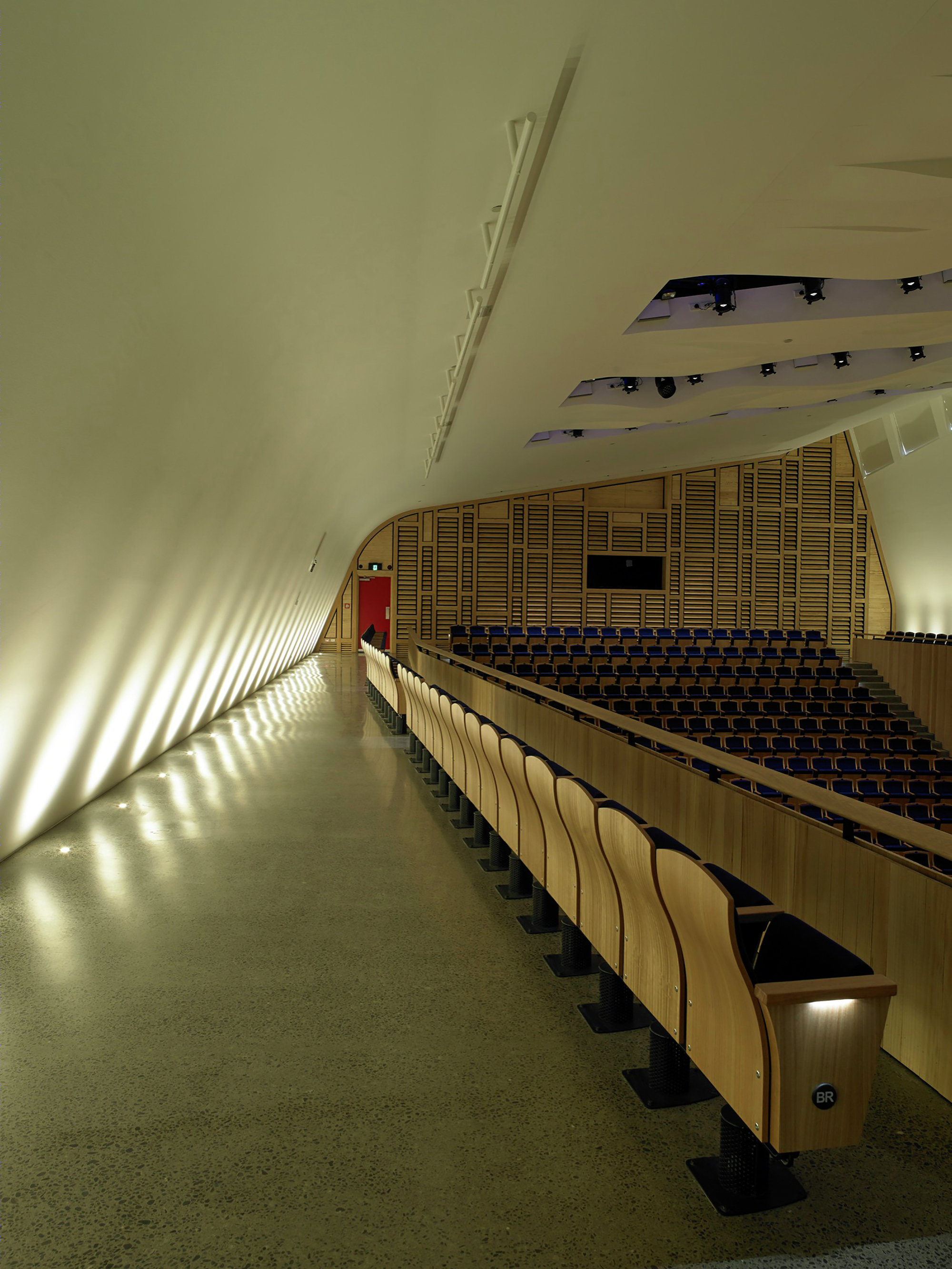 Stevens Lawson Architects丨酒吧丨The Blyth Performing Arts Centre-22