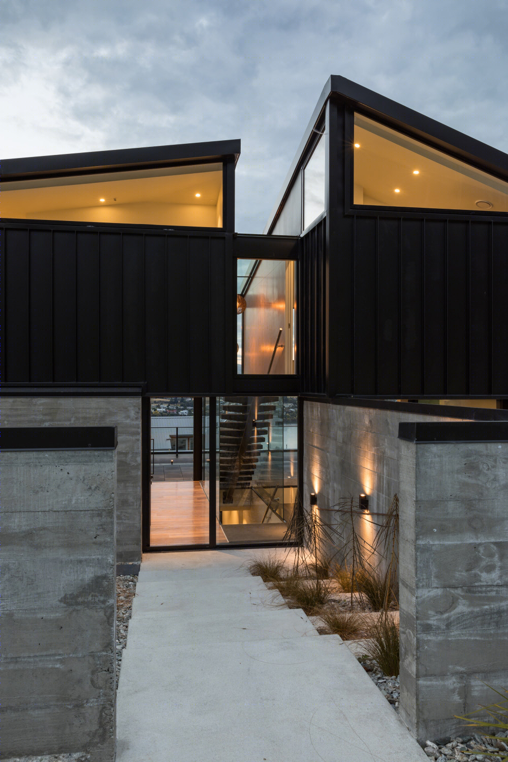 新西兰 Queenstown 山景住宅，融入自然的奢华设计-23