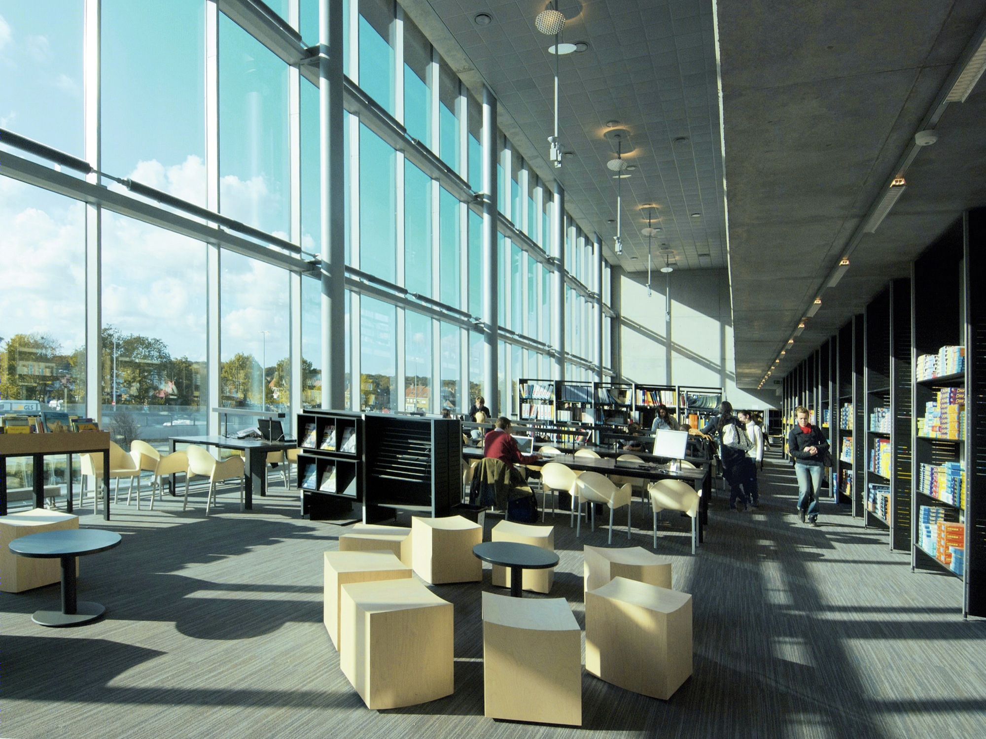 VIVES 大学学院布吕赫校区-15
