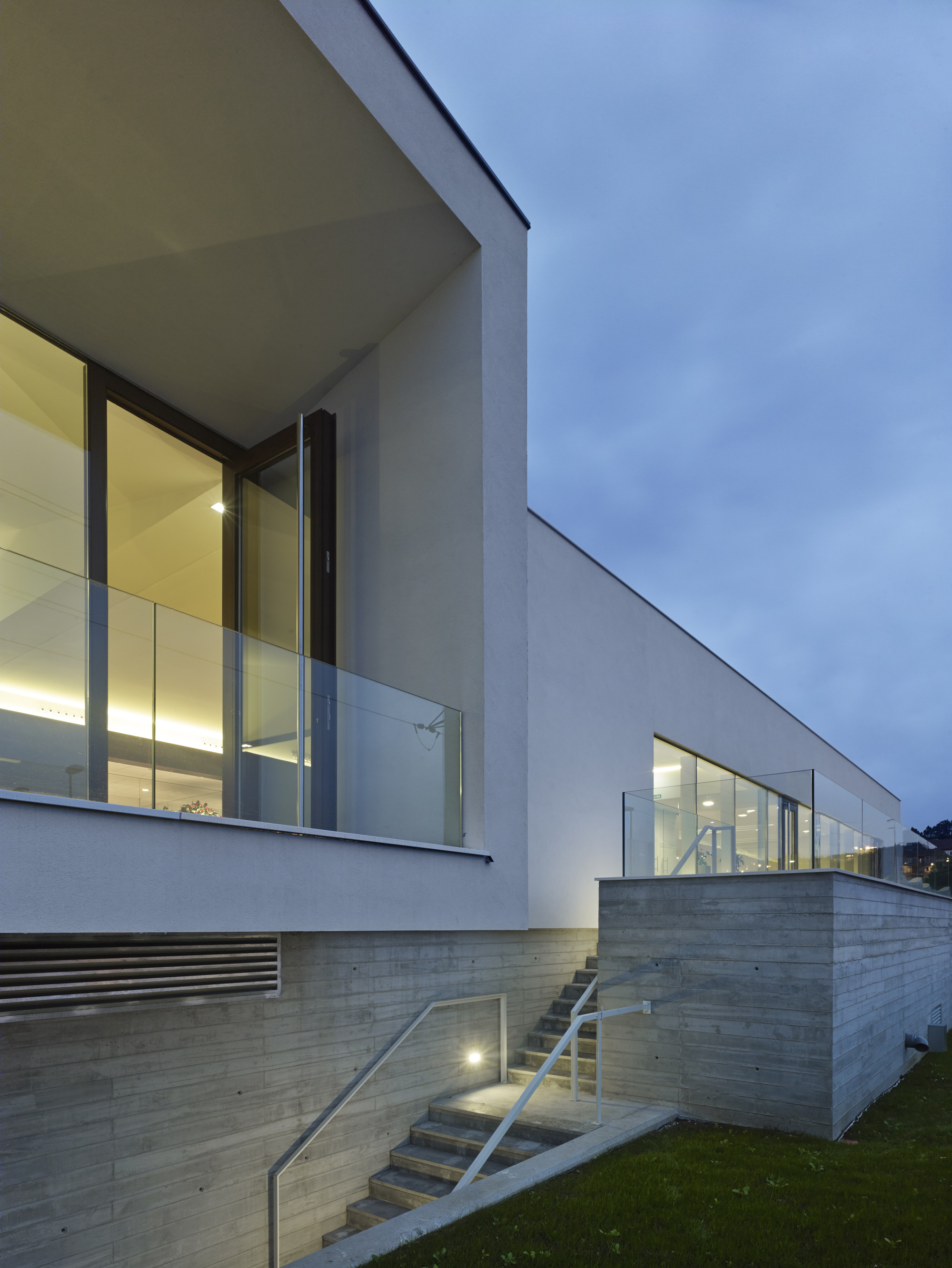 海滨别墅陵园 · De Jove Crematorium-10