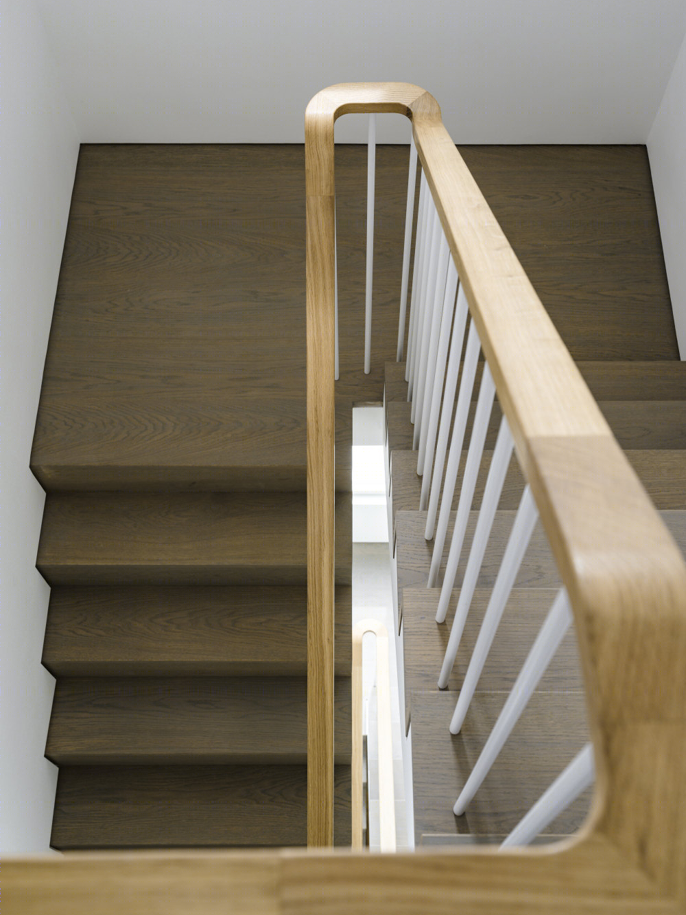 英国伦敦樱草山住宅-31