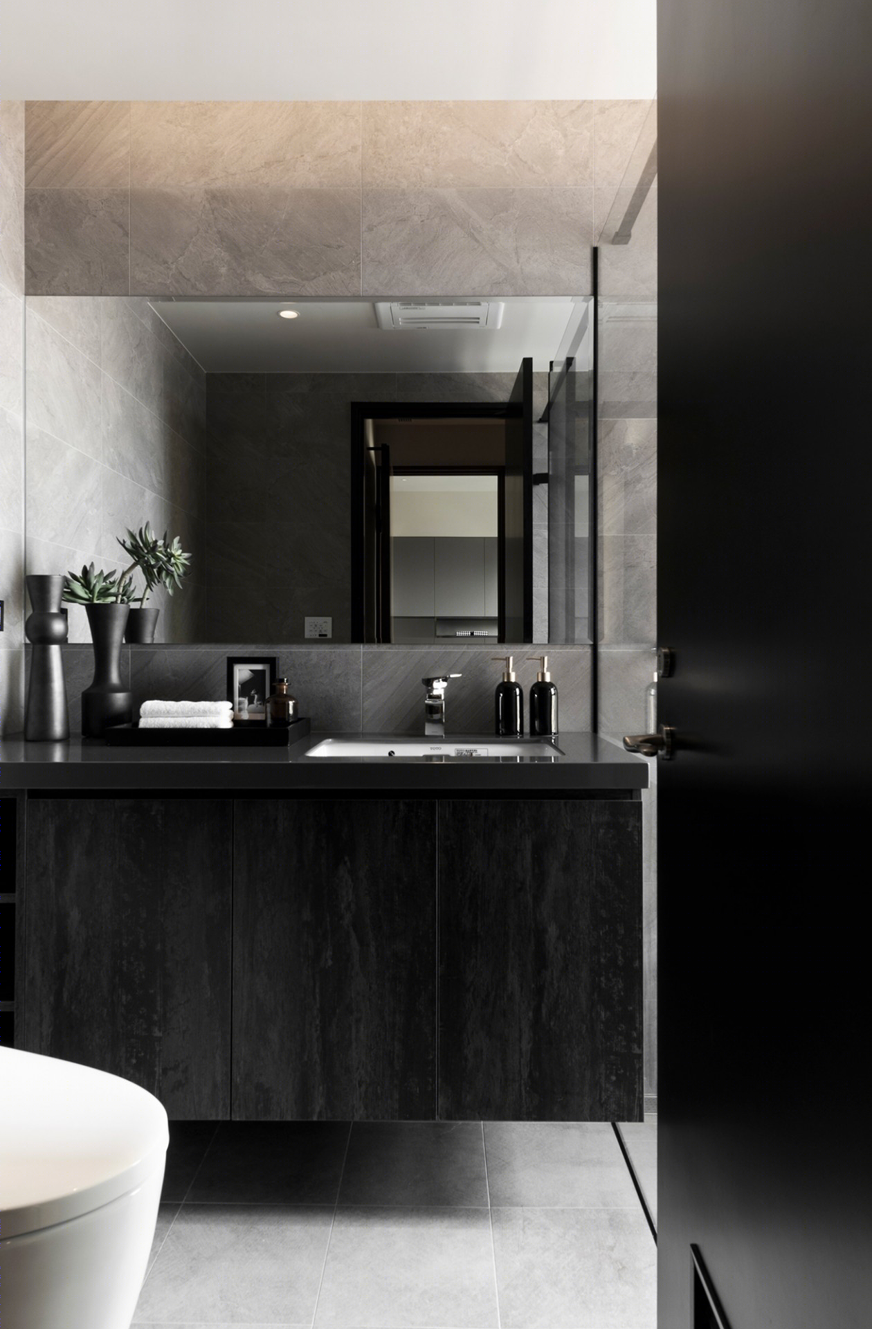 天坊设计---黑色系空间 既沉稳又大气-12