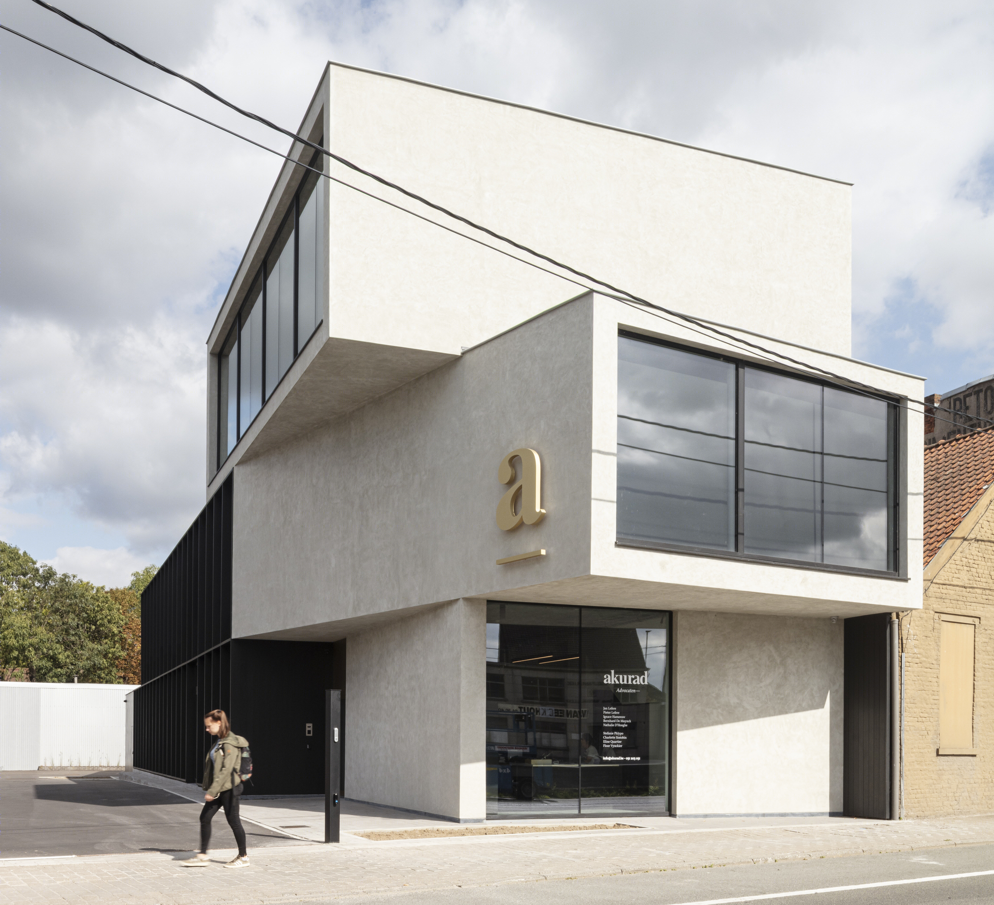 堆叠的工业风 | Akurad Law Office 办公建筑-14
