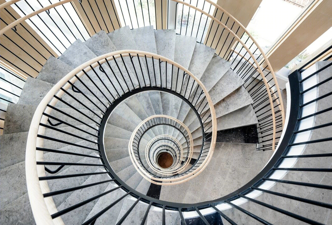 楼梯之美的空间魔法-58