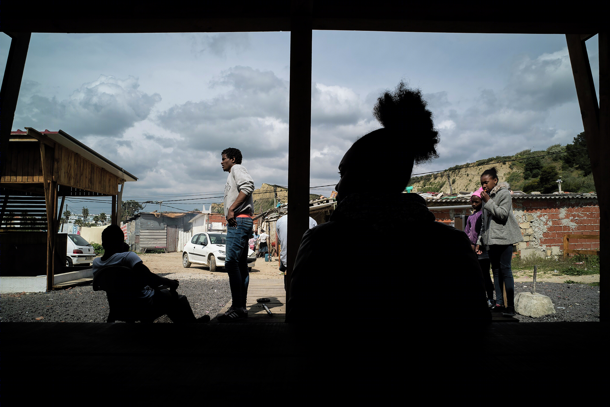 悬崖之上的共享厨房——葡萄牙 Terras da Costa 社区改善计划-43