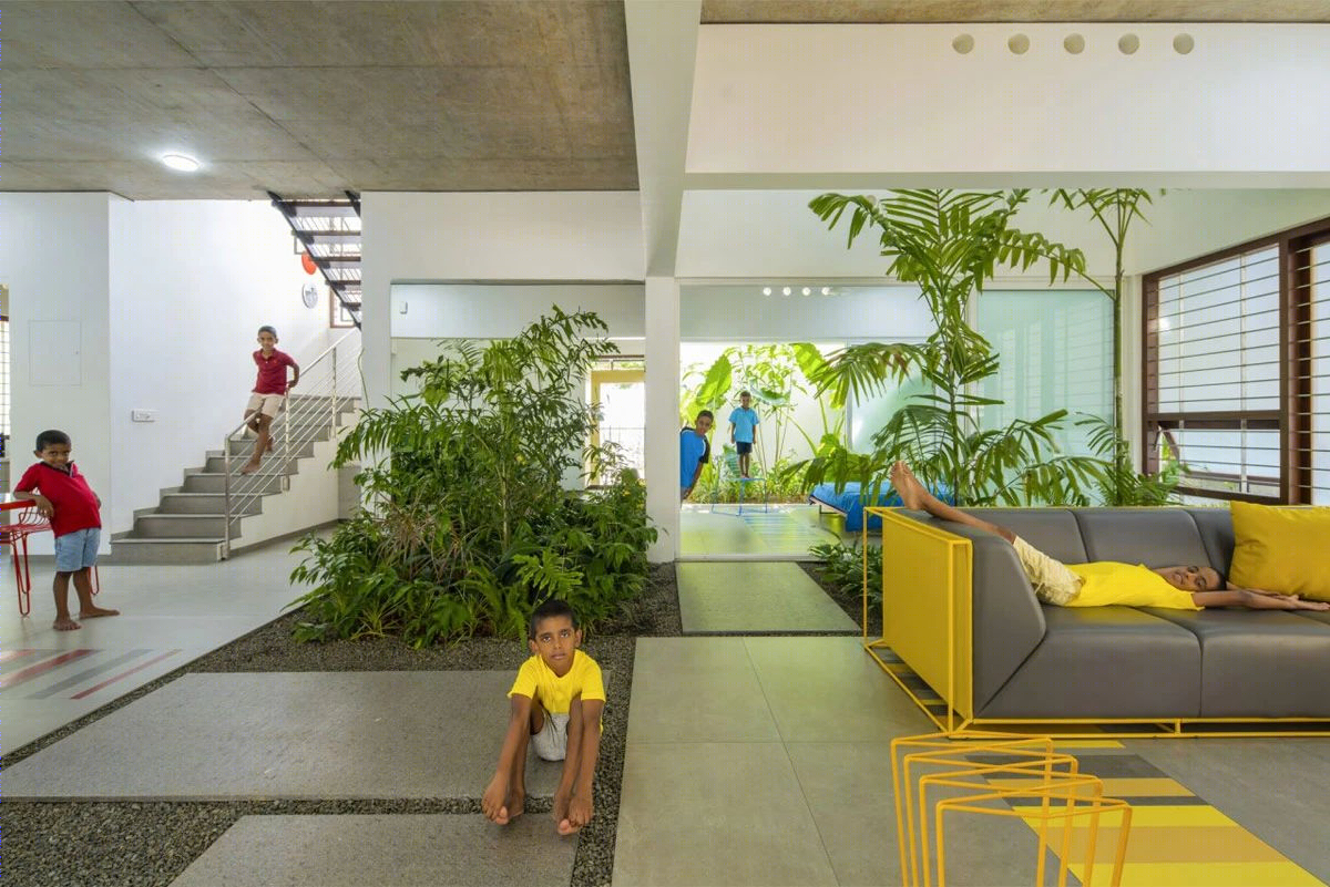 色彩碰撞下的创新住宅丨印度丨LIJO.RENY.Architects-10