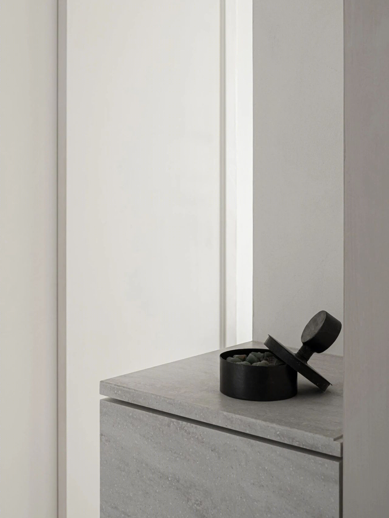 东京简约高级公寓设计-27