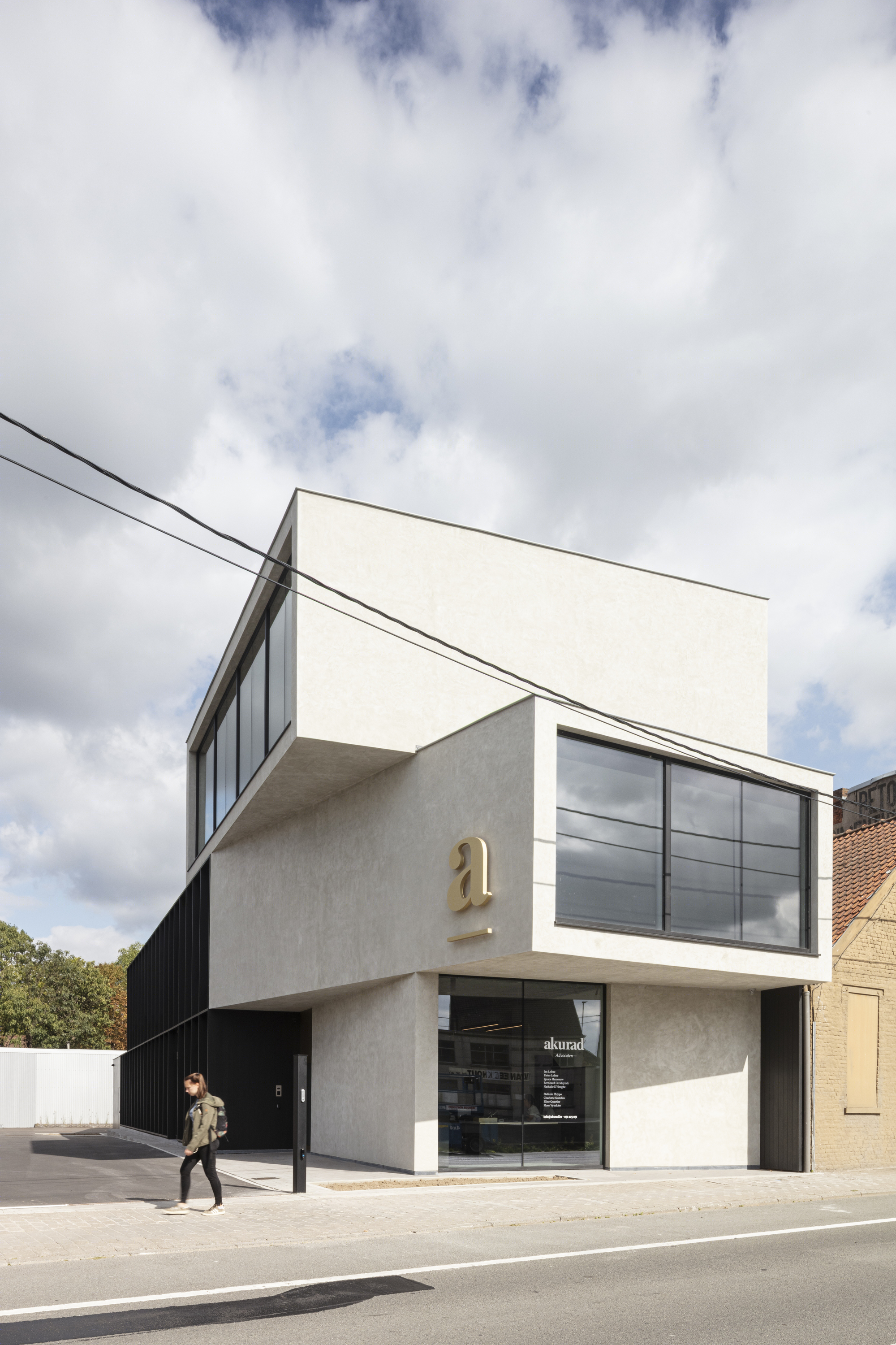 堆叠的工业风 | Akurad Law Office 办公建筑-16