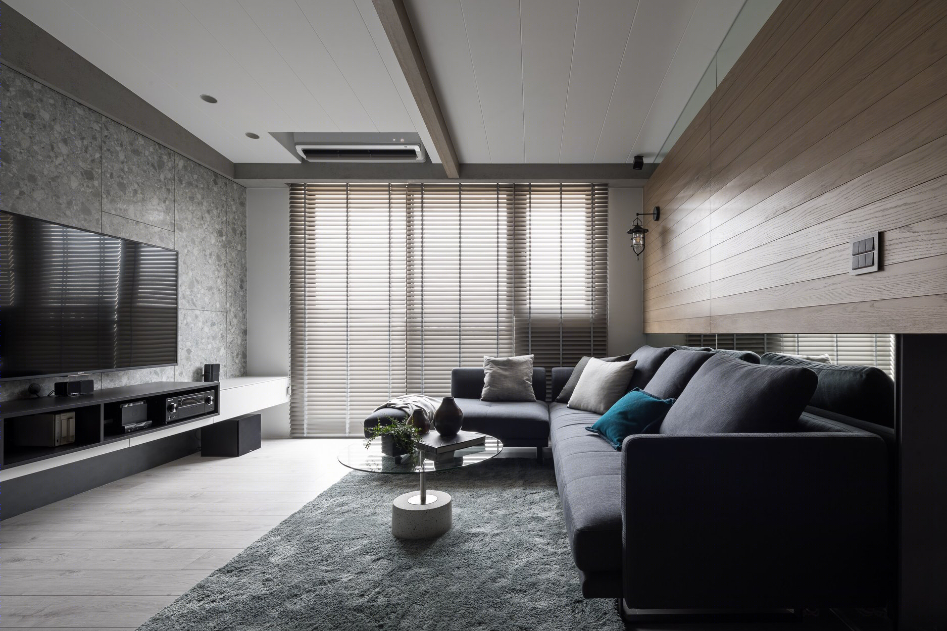 台式高级灰 知性 舒适 | 宽度空间设计-0